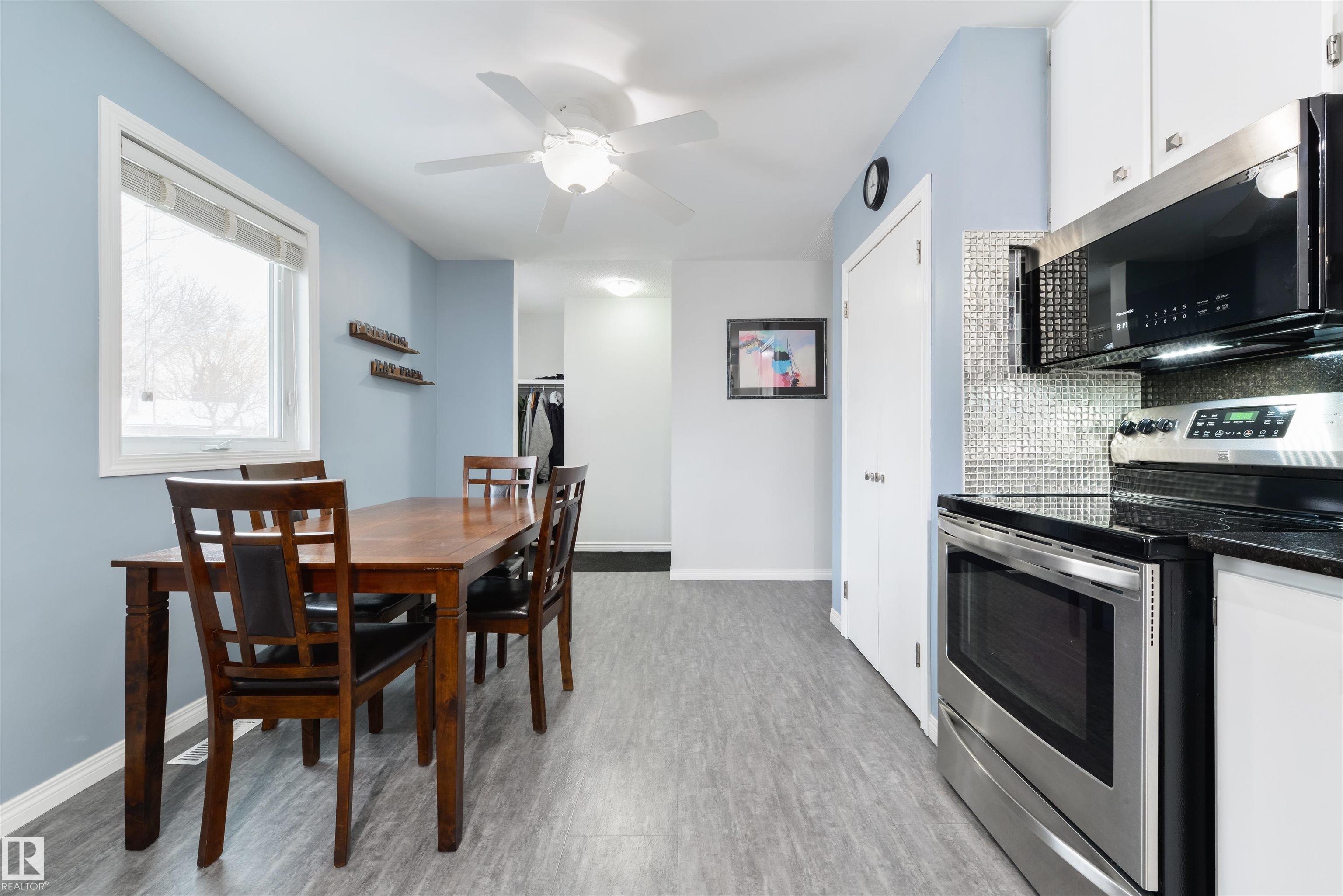 https://zimg.paragon.ice.com/ParagonImages/Property/PM/RAE/225399793/9/0/0/a1cf835e1b362fd3b39db86904f916e4/1/5064838098d146252f58b03f666126e1/225399793-C39B0B6B-02D3-4F83-902B-C52C8A8A7859.JPG