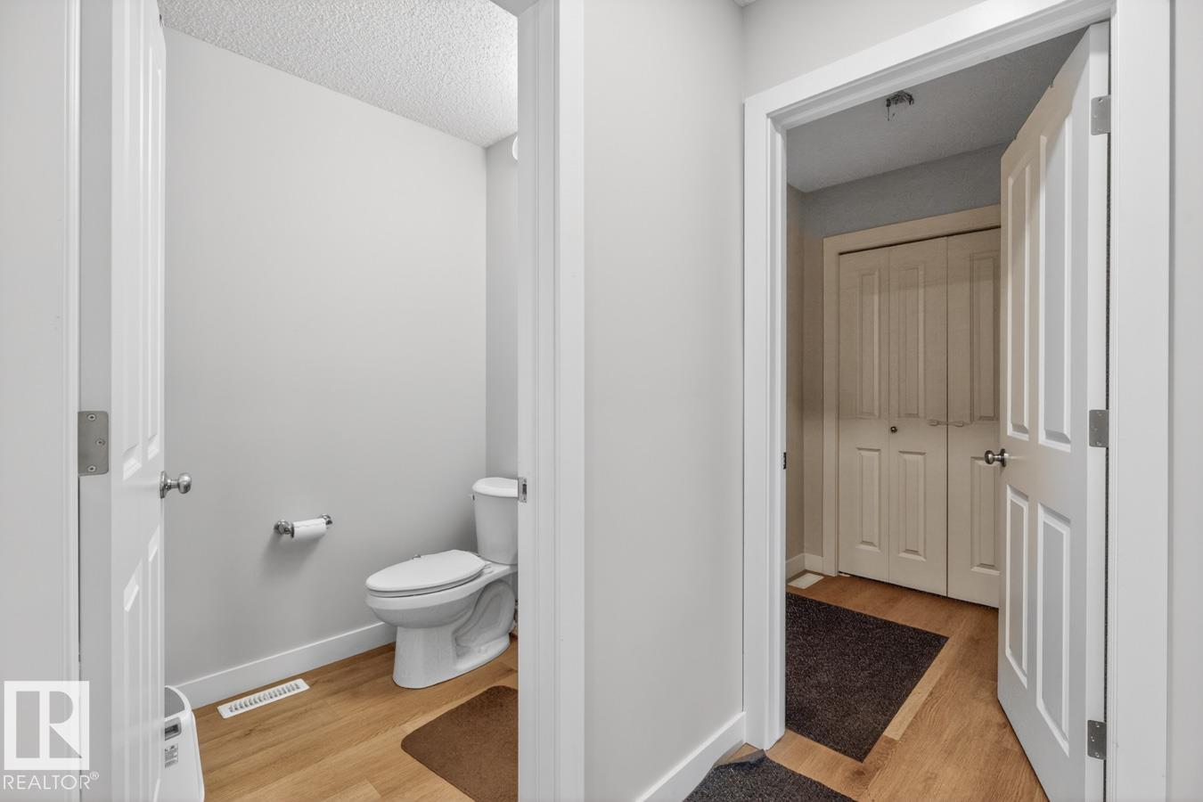 Photo 13 at 3214 9 Street NW, Maple Crest, Edmonton