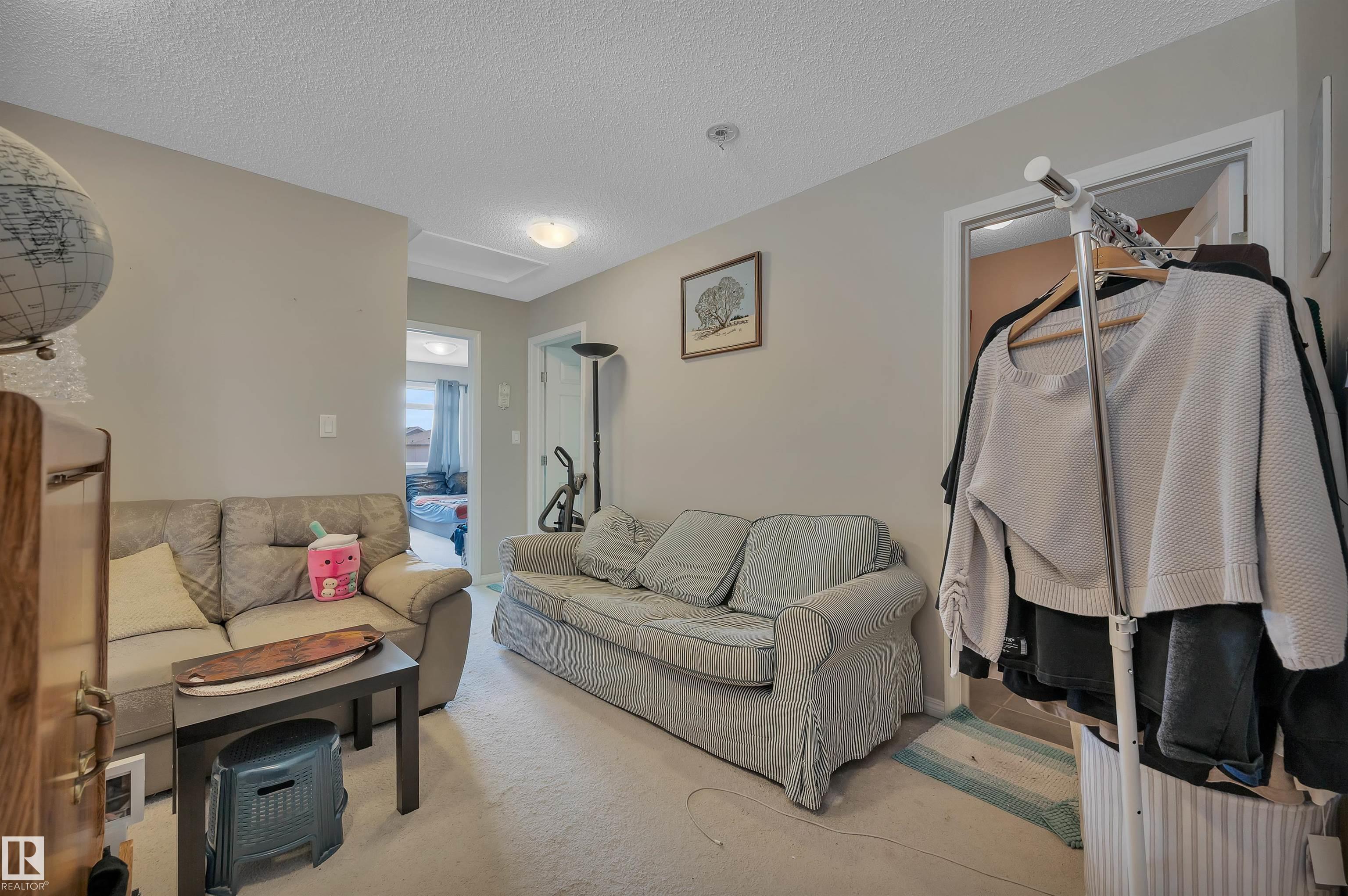 https://zimg.paragon.ice.com/ParagonImages/Property/PM/RAE/225399804/14/0/0/116bafe17da268c76f7c015302edb989/1/af8f9793cfd623ec43449258c36144cb/225399804-947a04b8-74ca-4d56-9ab0-bed8490342f1.JPG