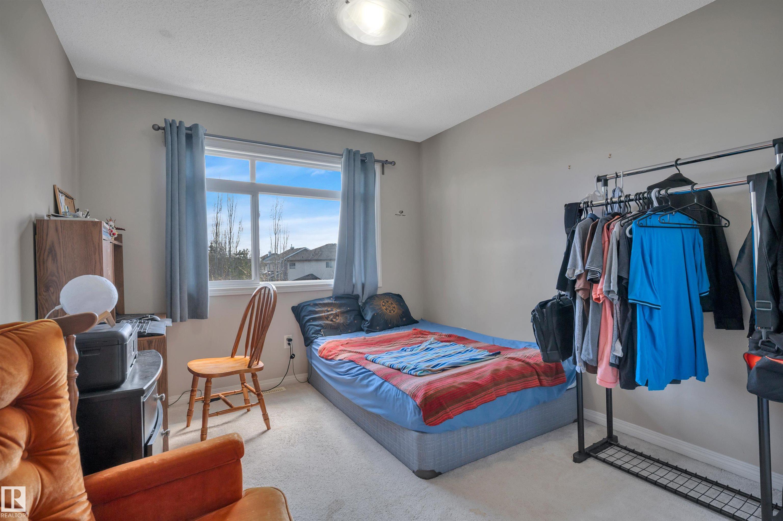 https://zimg.paragon.ice.com/ParagonImages/Property/PM/RAE/225399804/16/0/0/9e81bb896d39e75f497b1f74ab0f8ece/1/af8f9793cfd623ec43449258c36144cb/225399804-8cb38001-f218-49e7-b5c3-79a9295af450.JPG