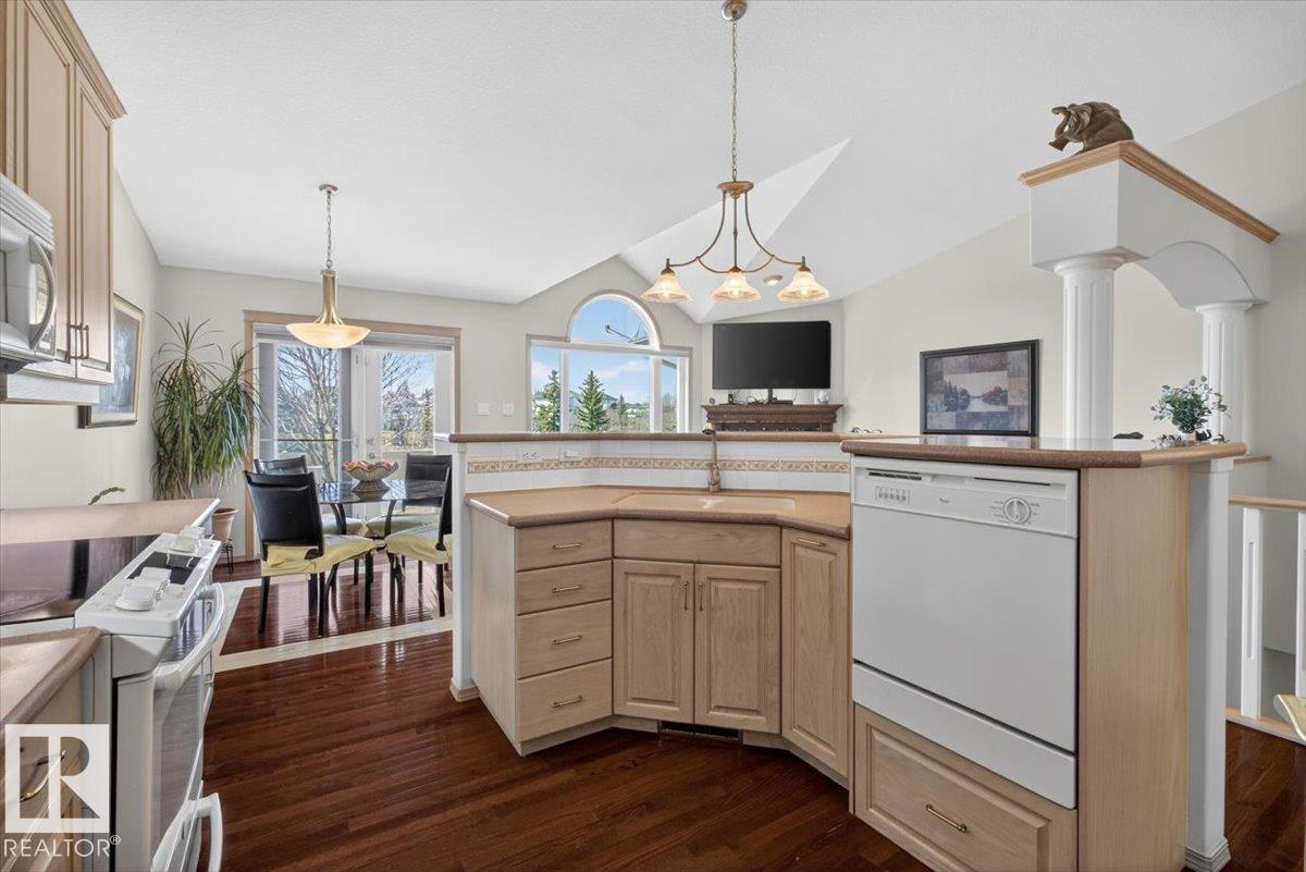 https://zimg.paragon.ice.com/ParagonImages/Property/PM/RAE/225399806/11/0/0/3e8c14844db5c6399c650dc3e6ec495e/1/798870bb5d826c080cad44e43af5c2bf/225399806-9223d659-1313-4d34-8333-a07dc5e37051.JPG
