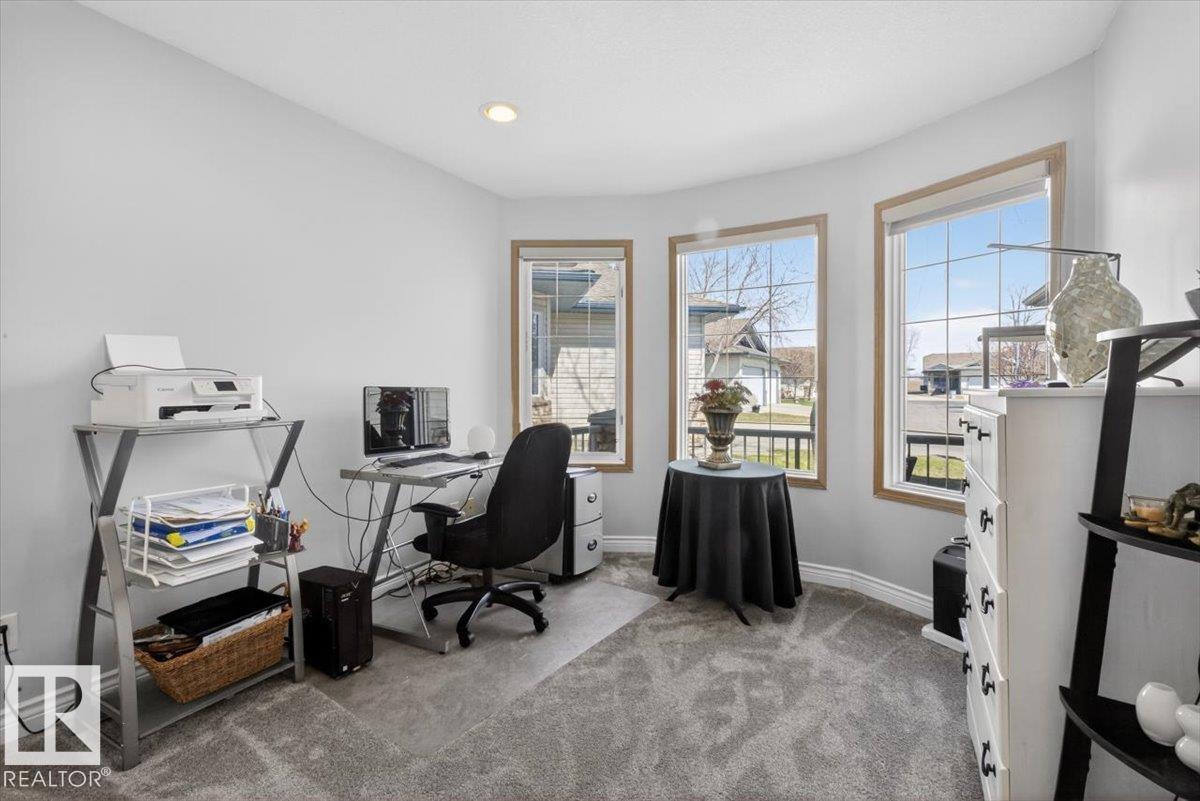 https://zimg.paragon.ice.com/ParagonImages/Property/PM/RAE/225399806/23/0/0/4187d97733d7d11ba1b6bf59cdd2e200/1/798870bb5d826c080cad44e43af5c2bf/225399806-905582e6-c121-449c-92e5-e49472c0c576.JPG