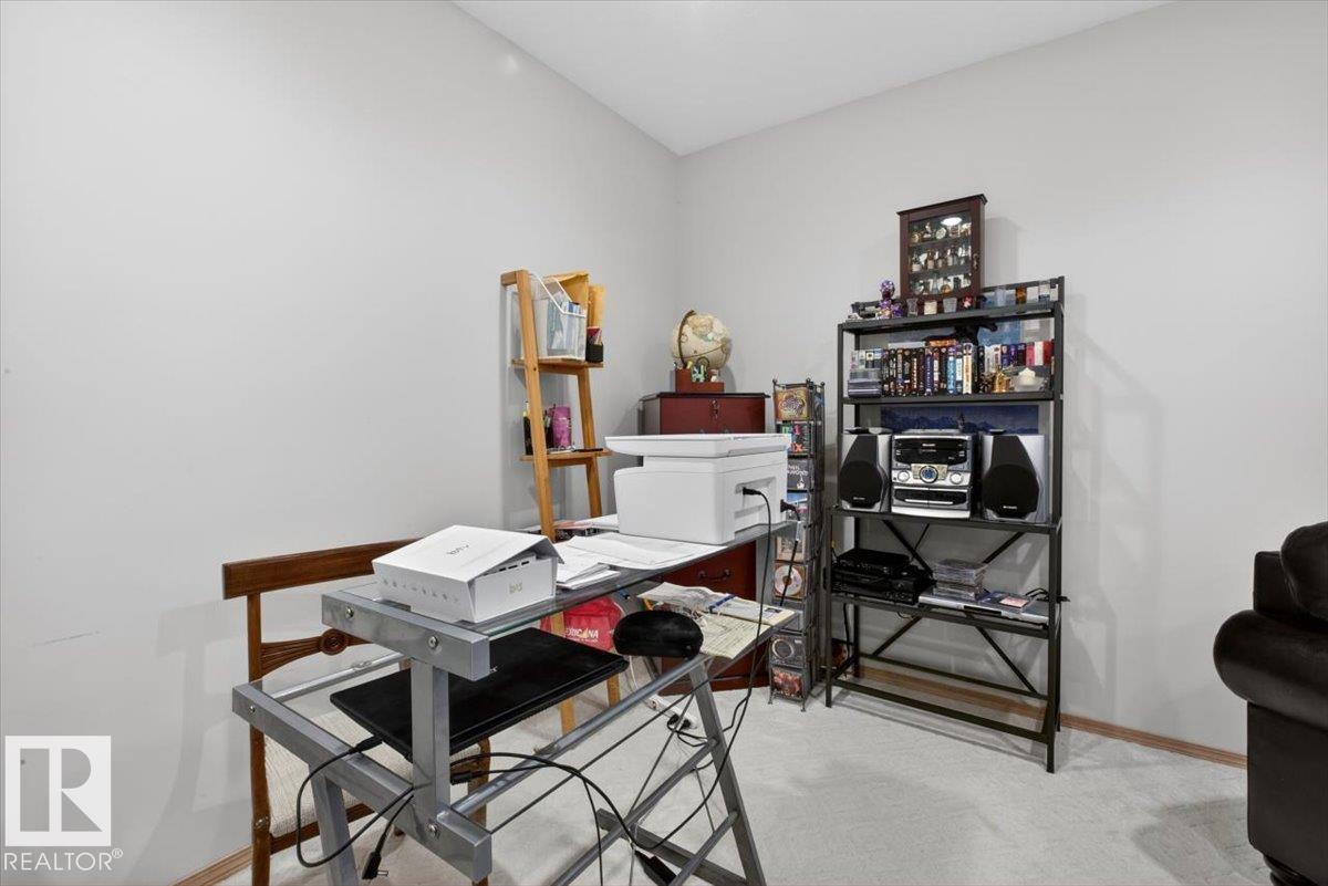 https://zimg.paragon.ice.com/ParagonImages/Property/PM/RAE/225399806/39/0/0/0f7398c526e71f9dc563ee33a032f8a8/1/798870bb5d826c080cad44e43af5c2bf/225399806-3c7b6a2f-d200-459c-a1c2-c4c9fd485a95.JPG
