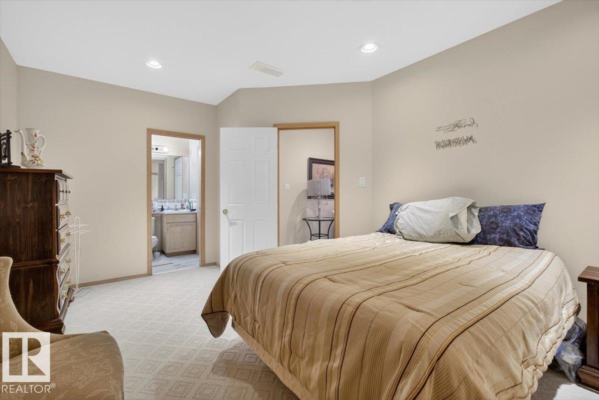 https://zimg.paragon.ice.com/ParagonImages/Property/PM/RAE/225399806/44/0/0/cc2b4b213f8930e6a8011cb5a42eaed6/1/798870bb5d826c080cad44e43af5c2bf/225399806-c509a367-8eb6-4539-ba9f-4618845c97e3.JPG
