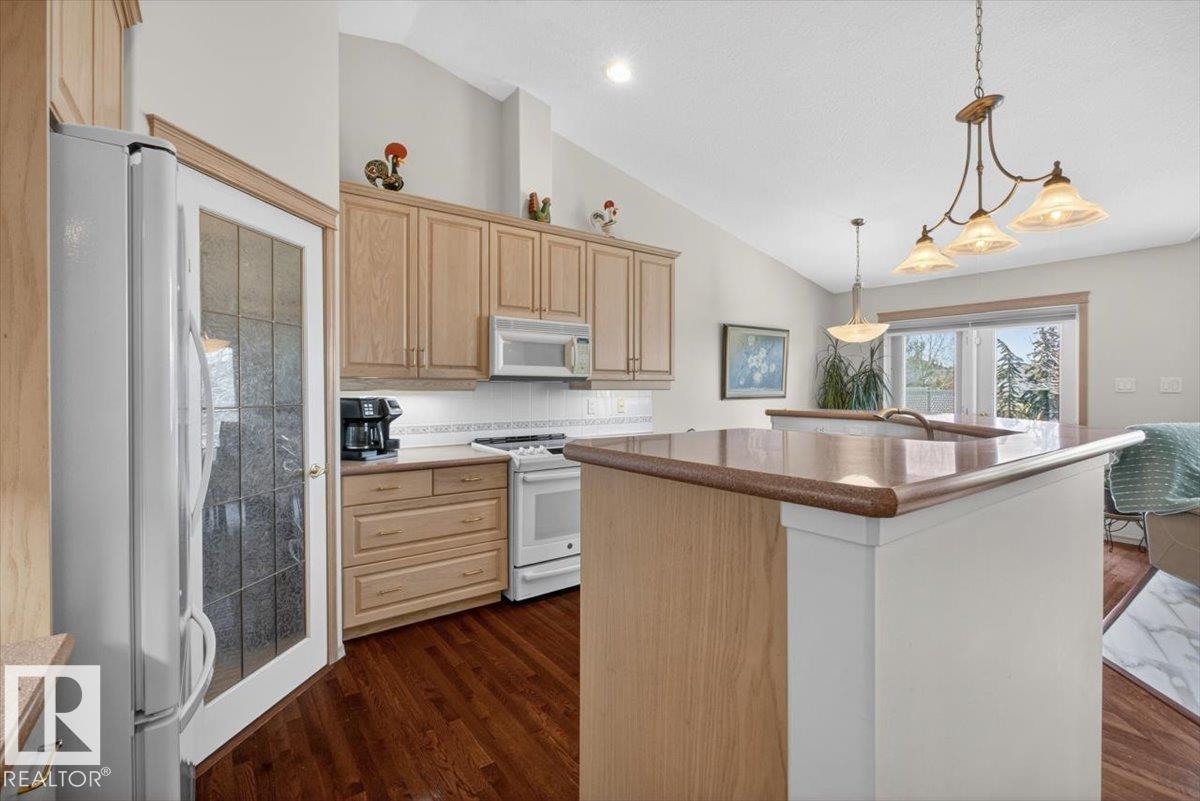 https://zimg.paragon.ice.com/ParagonImages/Property/PM/RAE/225399806/8/0/0/1248a8ce5c62a8976fa465e0587122c0/1/798870bb5d826c080cad44e43af5c2bf/225399806-0f45aed7-97ce-4faa-91e1-8a7c023db6e6.JPG