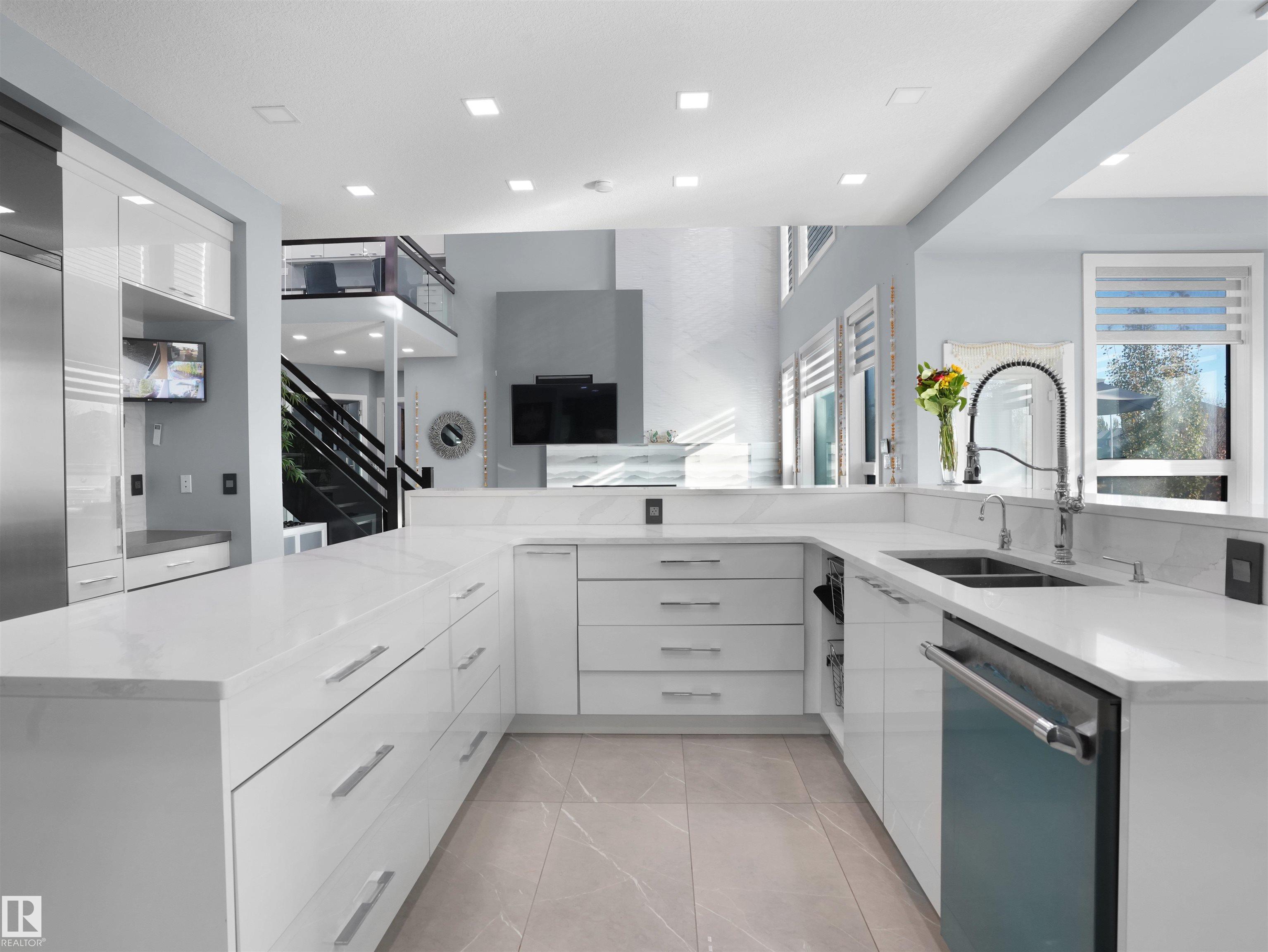 Photo 22 at 913 Wood Place NW, Windermere, Edmonton