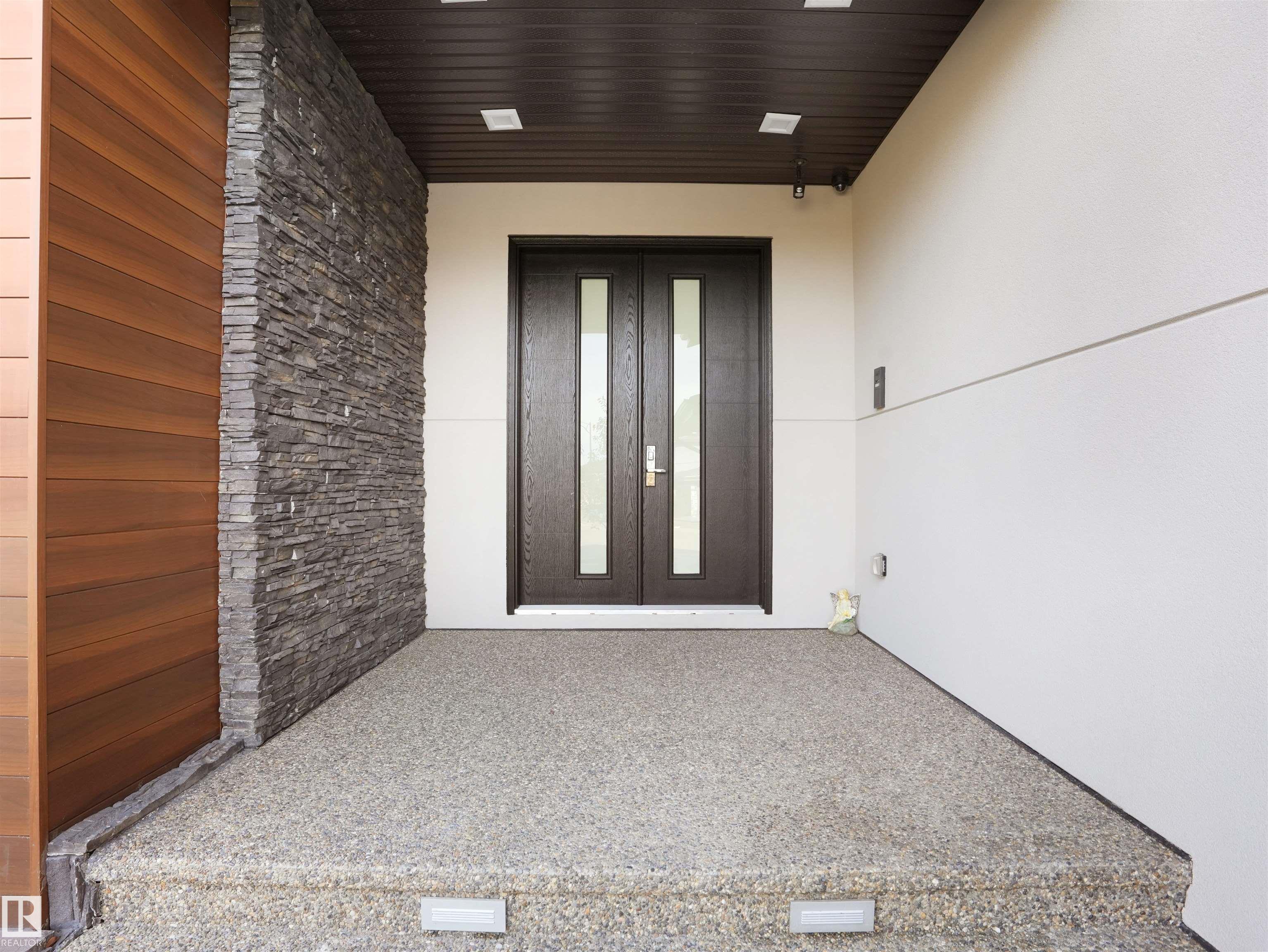 Photo 10 at 913 Wood Place NW, Windermere, Edmonton