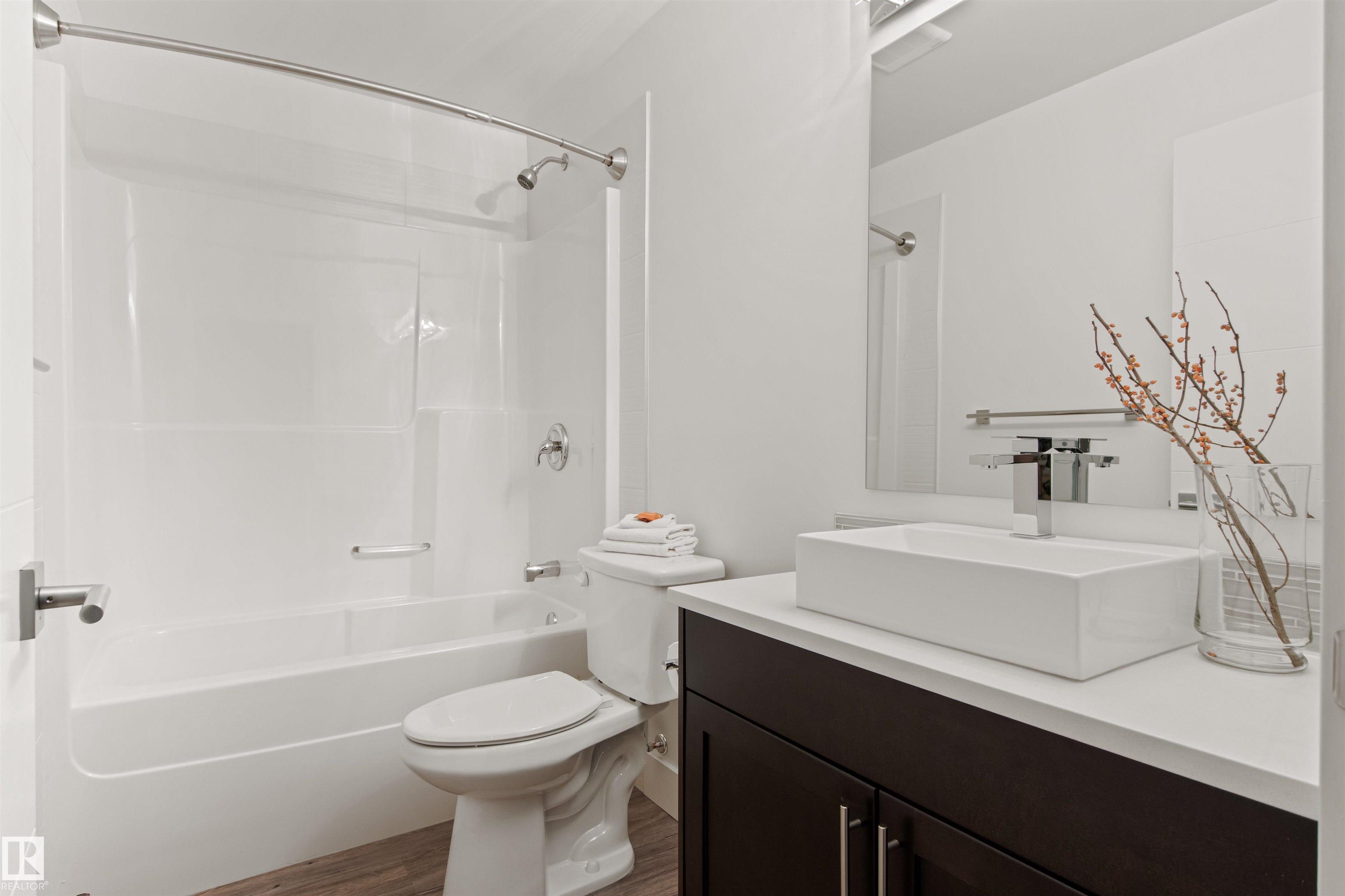 Photo 41 at 11324 87 Street NW, Parkdale, Edmonton
