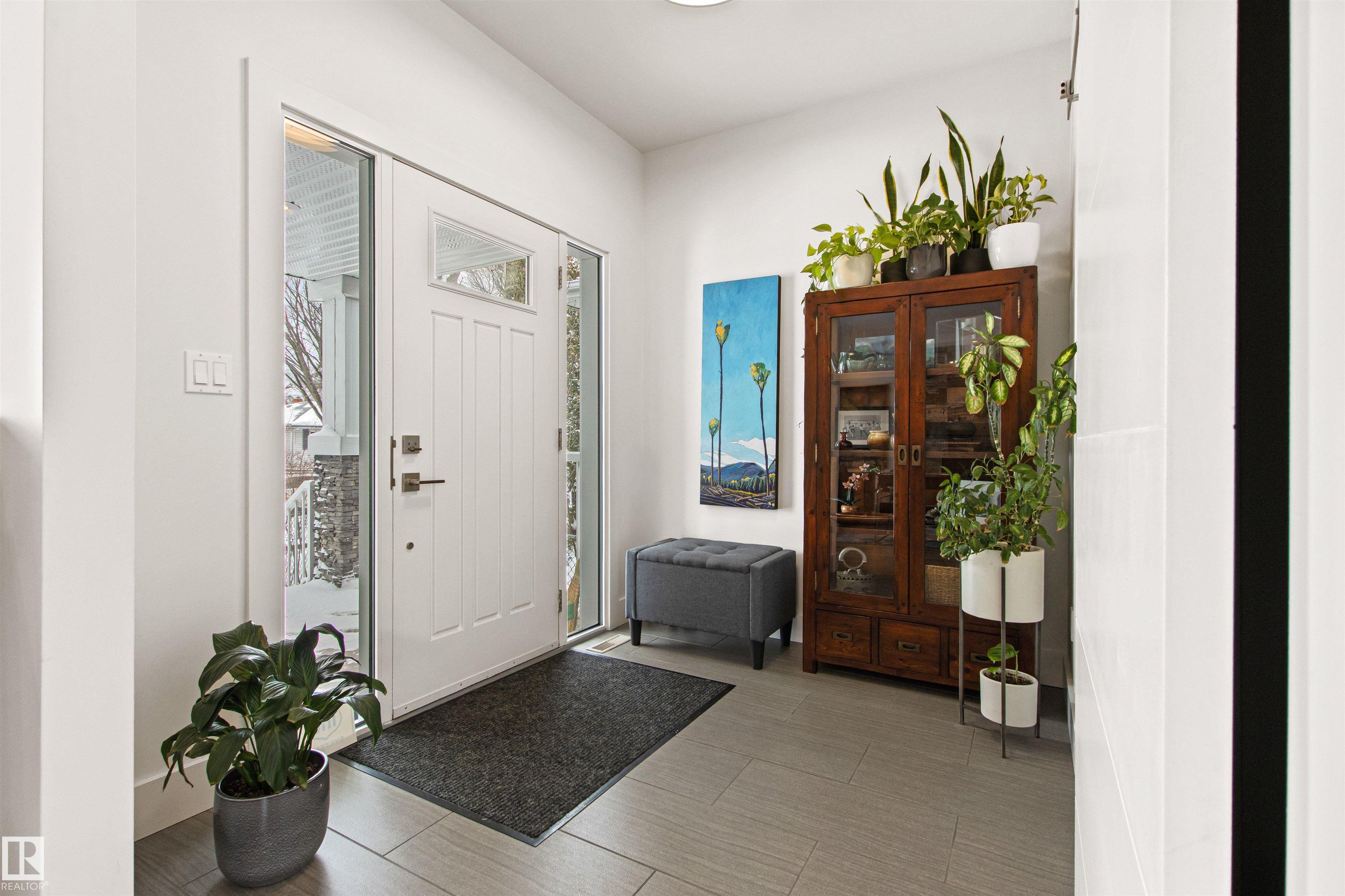 Photo 7 at 11324 87 Street NW, Parkdale, Edmonton