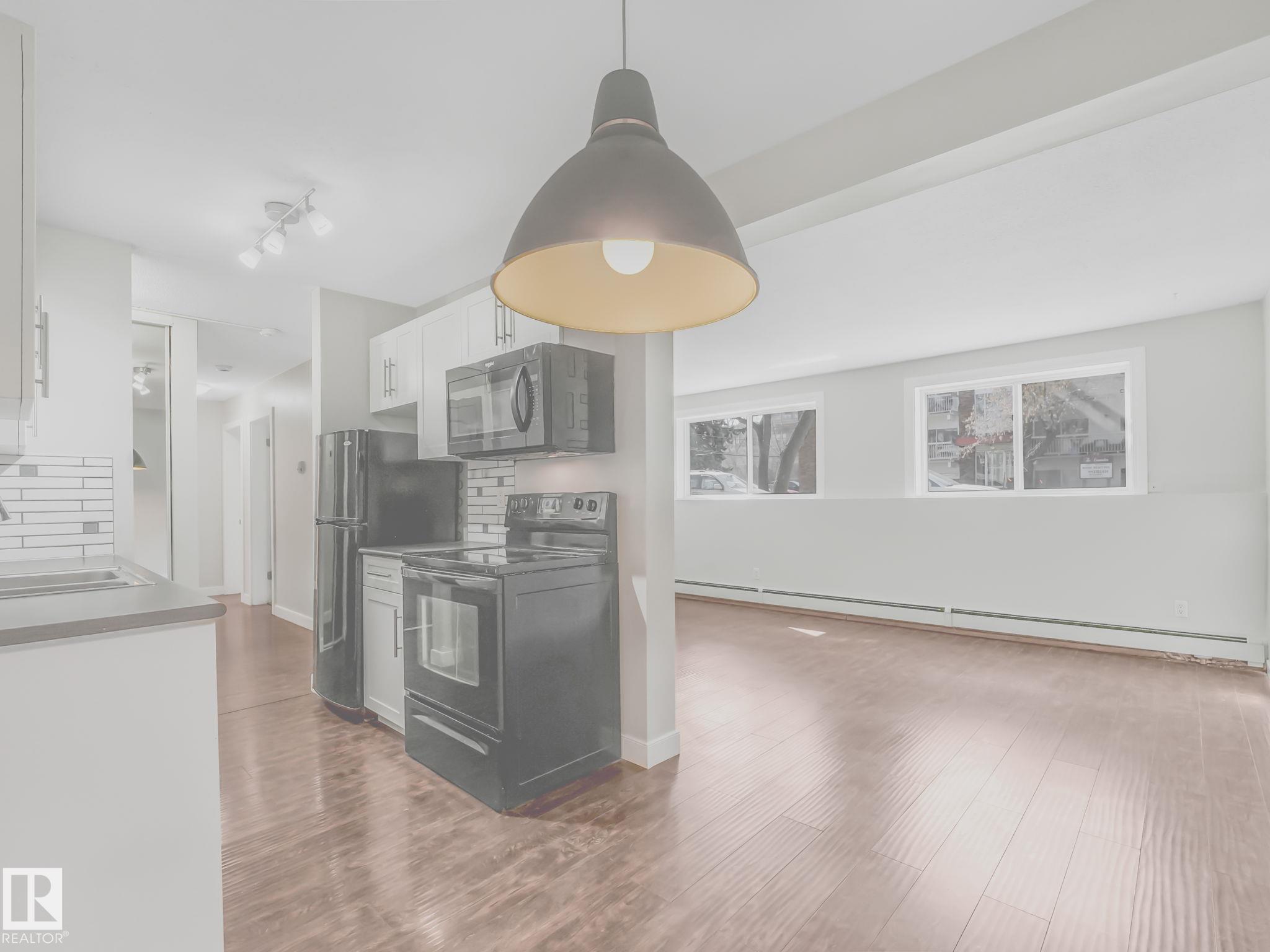 https://zimg.paragon.ice.com/ParagonImages/Property/PM/RAE/225399812/11/0/0/75542d743ed112535754c5058ed2202e/1/7153222e52971683393386827f6f573c/225399812-2a1ff1ad-e56a-4b46-ae74-0d46f4b8f74a.JPG