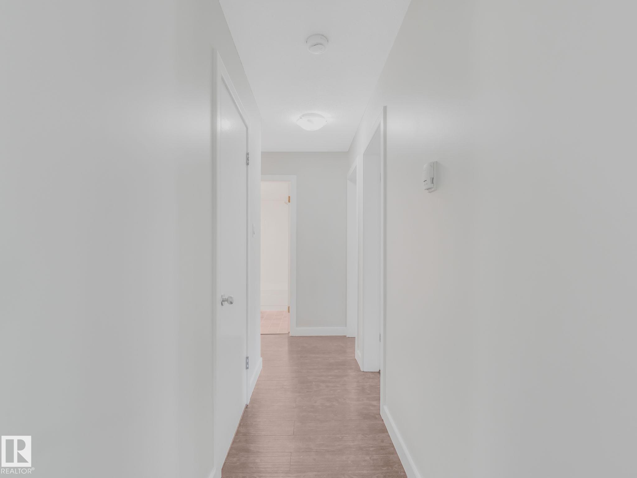 https://zimg.paragon.ice.com/ParagonImages/Property/PM/RAE/225399812/21/0/0/754f603fe85557f641538a29b5765d2a/1/7153222e52971683393386827f6f573c/225399812-f380af8b-6ef3-435f-93b3-29d334b39cec.JPG
