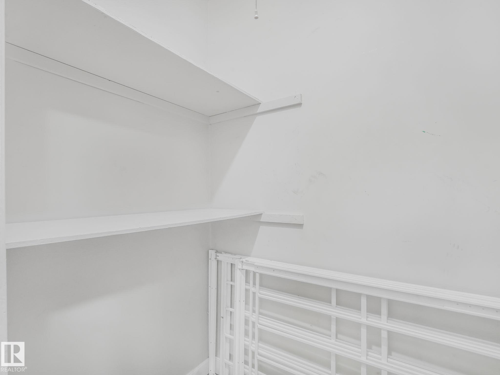 https://zimg.paragon.ice.com/ParagonImages/Property/PM/RAE/225399812/31/0/0/e05981cd28f2efcf9480cfa6322212ae/1/7153222e52971683393386827f6f573c/225399812-50bbe98b-3bf2-4362-87f9-eb78cd026802.JPG