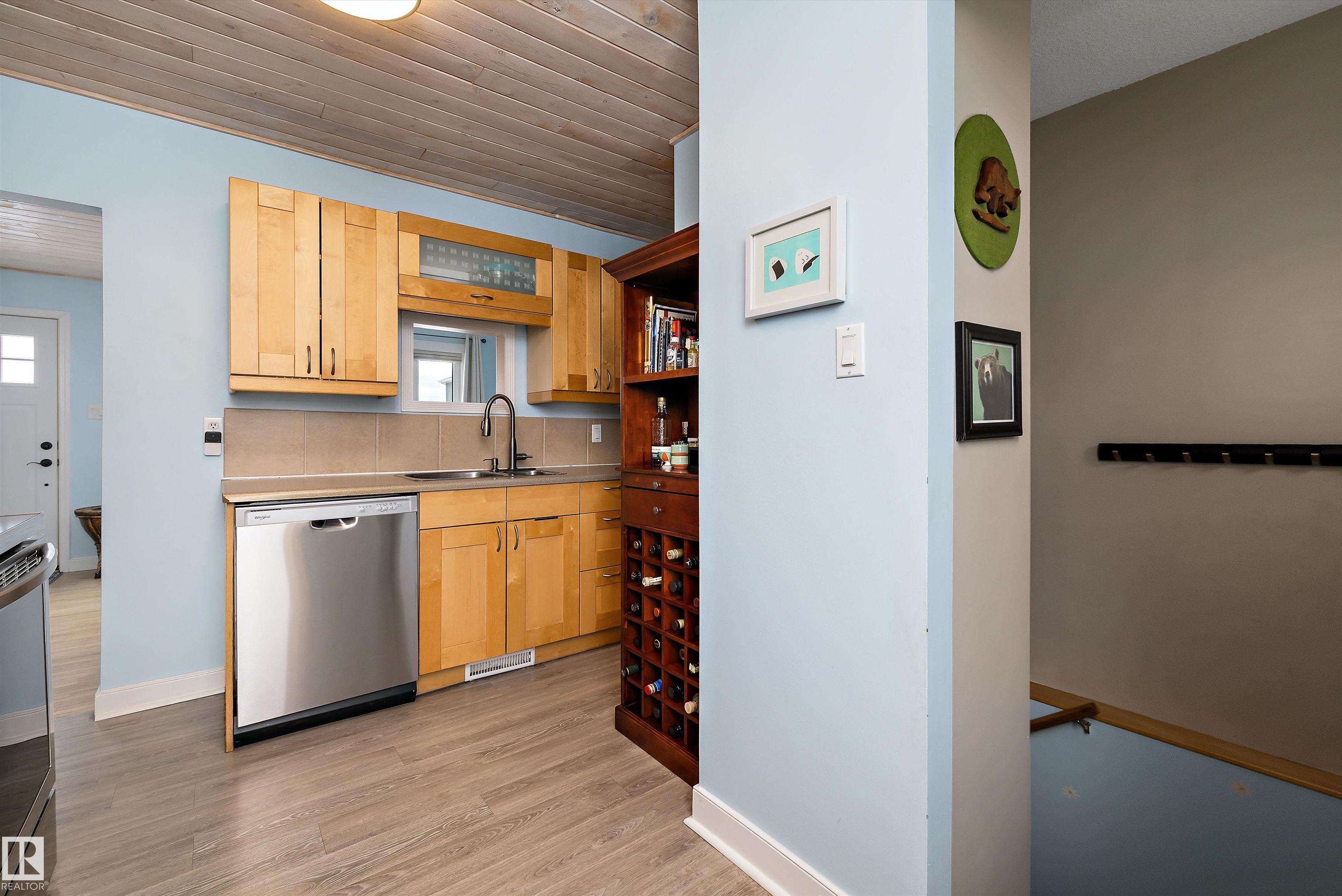 Photo 13 at 10536 162 Street NW, Britannia Youngstown, Edmonton