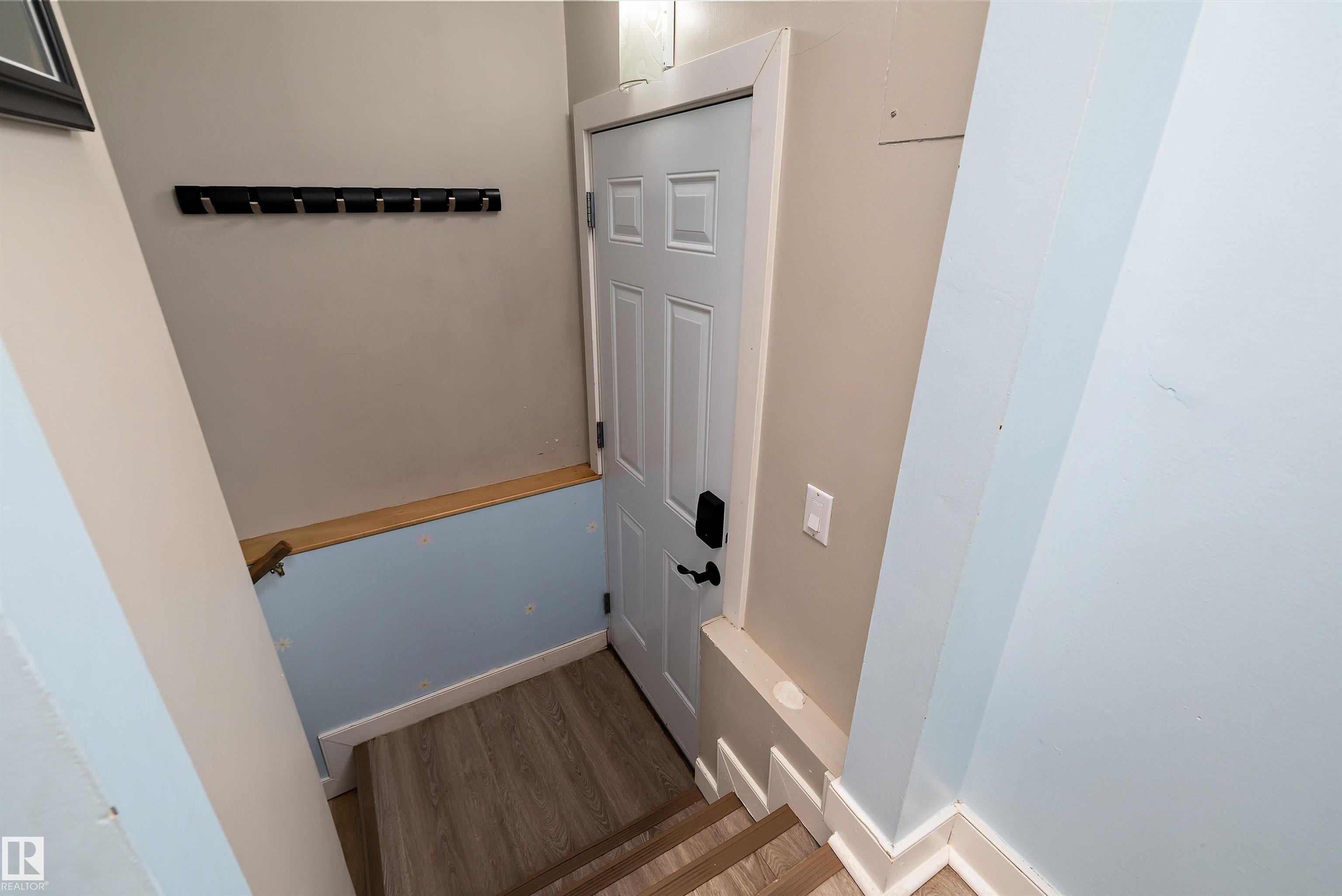 Photo 23 at 10536 162 Street NW, Britannia Youngstown, Edmonton