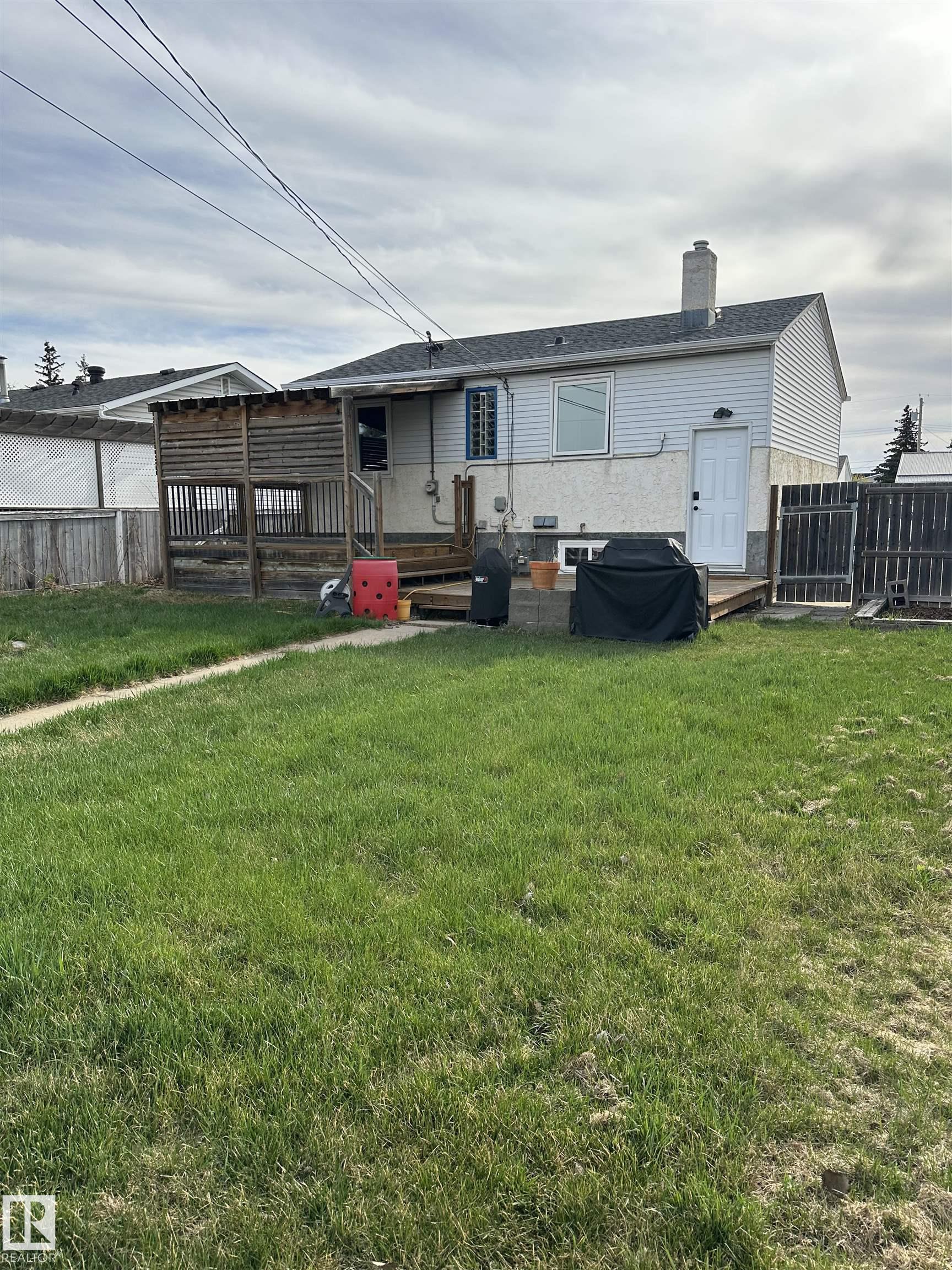 Photo 44 at 10536 162 Street NW, Britannia Youngstown, Edmonton
