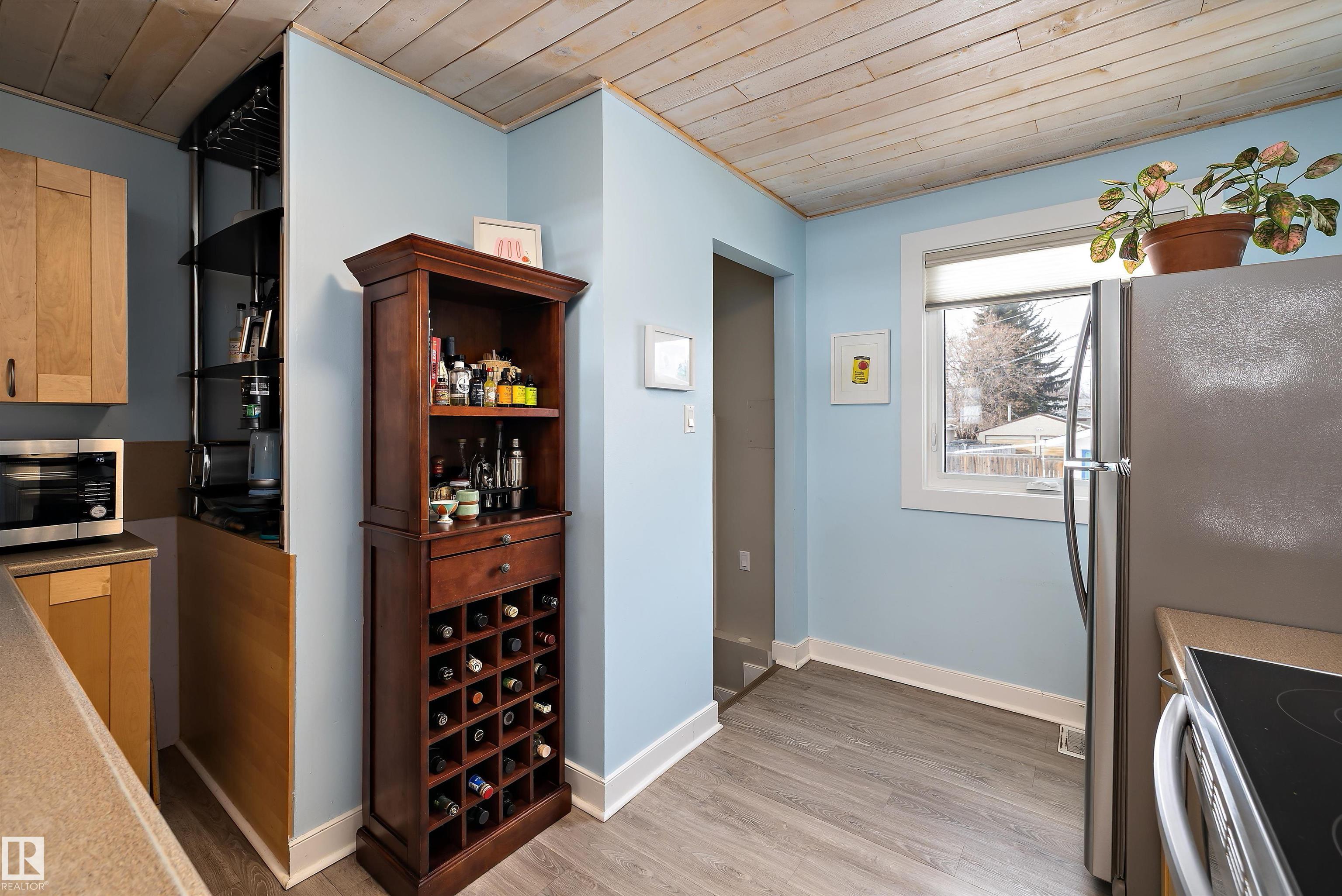 Photo 10 at 10536 162 Street NW, Britannia Youngstown, Edmonton