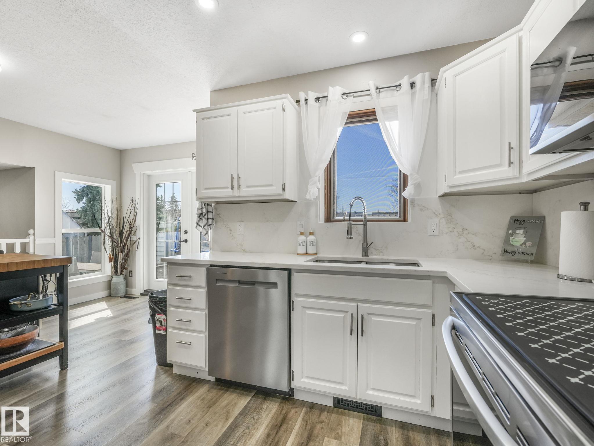 Photo 12 at 17 Wild Rose Place, Clarkdale Meadows, Sherwood Park