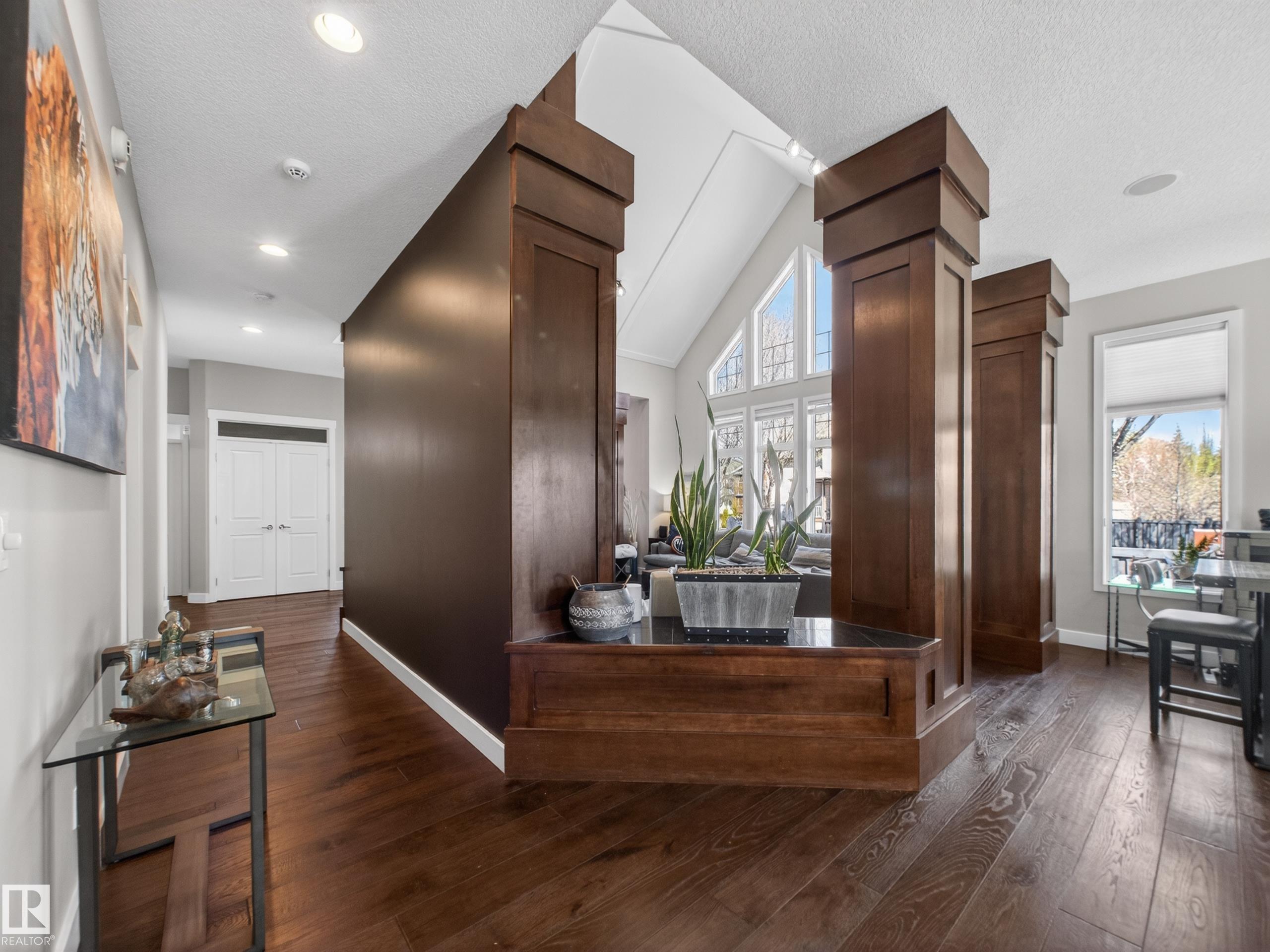 https://zimg.paragon.ice.com/ParagonImages/Property/PM/RAE/225399832/21/0/0/df04e4a7a5f24a4e6425ae9972595eb6/1/c07cee6b6894d31eccc90ae2196876a2/225399832-416c9eb7-7ed3-4217-ab76-84ae51b7a7d8.JPG