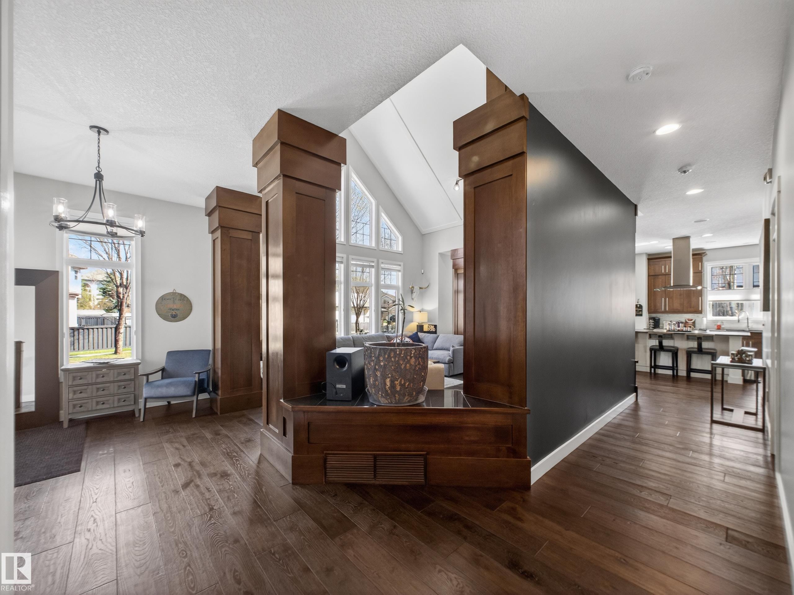 https://zimg.paragon.ice.com/ParagonImages/Property/PM/RAE/225399832/22/0/0/76ce62cfa755a78bf6cdcf291f3ef6cf/1/c07cee6b6894d31eccc90ae2196876a2/225399832-fe3621d4-c578-4ce9-99ac-cc1db39eac49.JPG