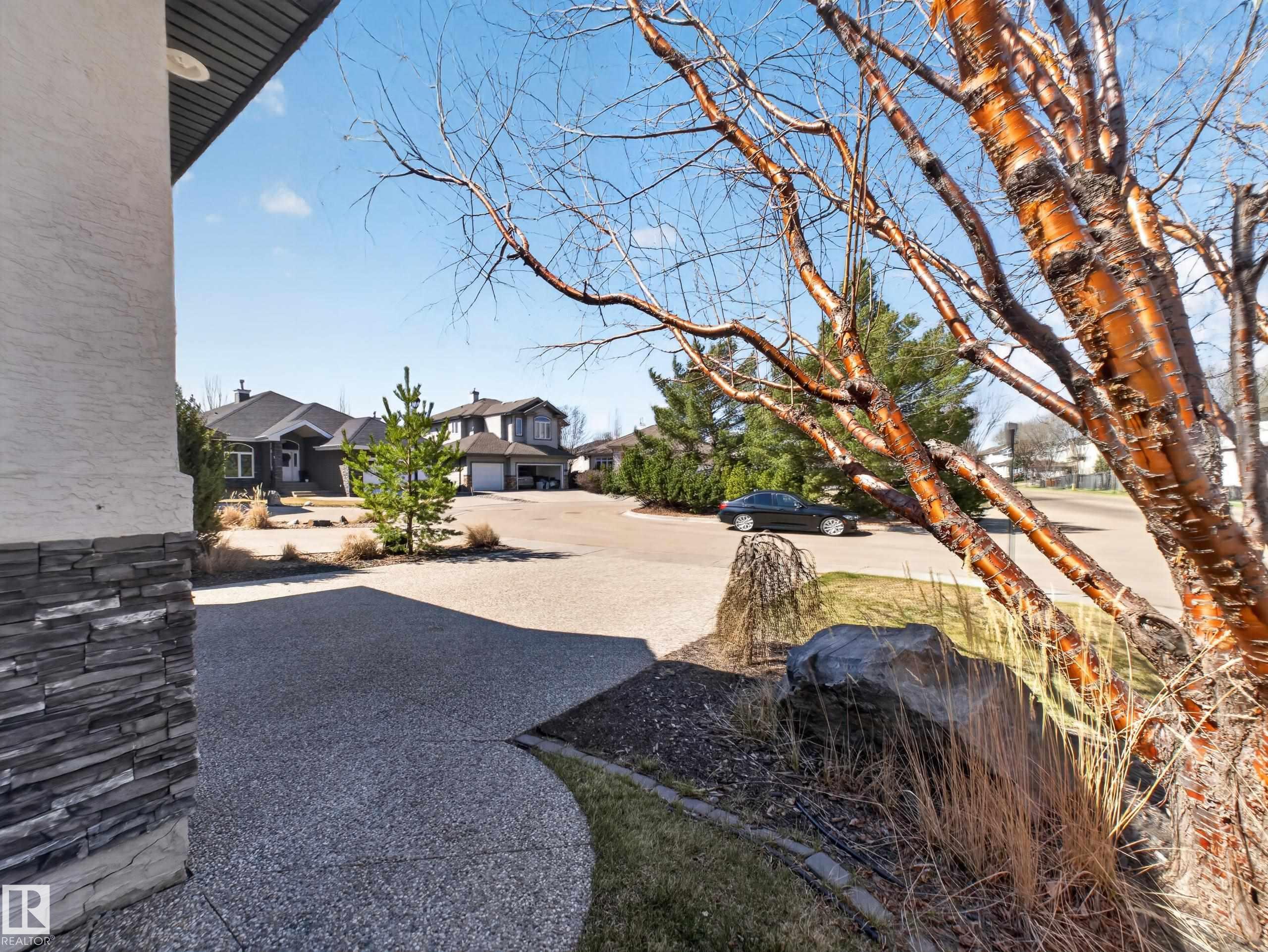 https://zimg.paragon.ice.com/ParagonImages/Property/PM/RAE/225399832/67/0/0/9345be3fee2a673b856dbb2c76232848/1/c07cee6b6894d31eccc90ae2196876a2/225399832-4e02ea1a-0375-4320-83d4-3071f952533d.JPG