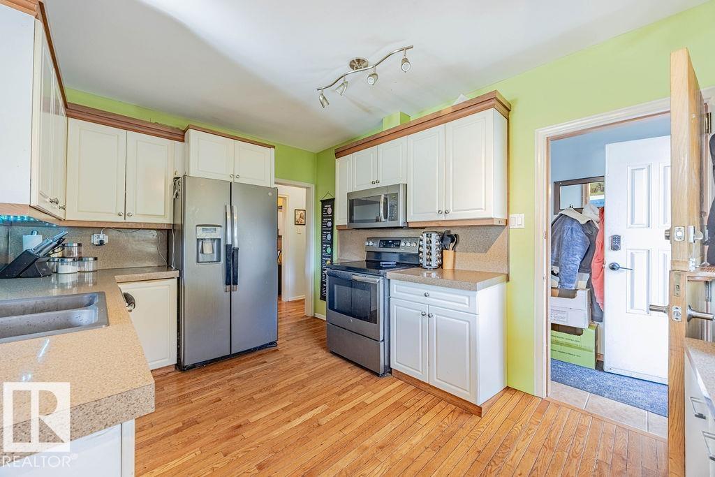 https://zimg.paragon.ice.com/ParagonImages/Property/PM/RAE/225399840/13/0/0/04abf41f21f11496e6cd4932b0e7107d/1/a770d1a64d7e34c353d517835261848f/225399840-08ec1385-0bee-4493-9795-b338bbdac572.JPG