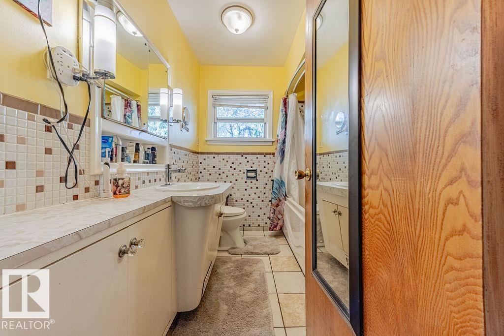 https://zimg.paragon.ice.com/ParagonImages/Property/PM/RAE/225399840/16/0/0/ad4765c3fe1d74b21c0dab893e71cfcd/1/a770d1a64d7e34c353d517835261848f/225399840-966ffc42-ba20-4689-b940-51d43f480d4d.JPG