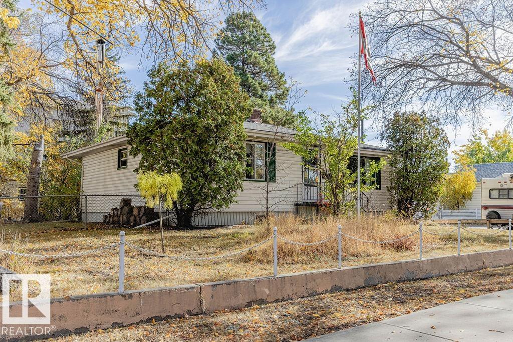 12339 89 Street NW, Delton, Edmonton