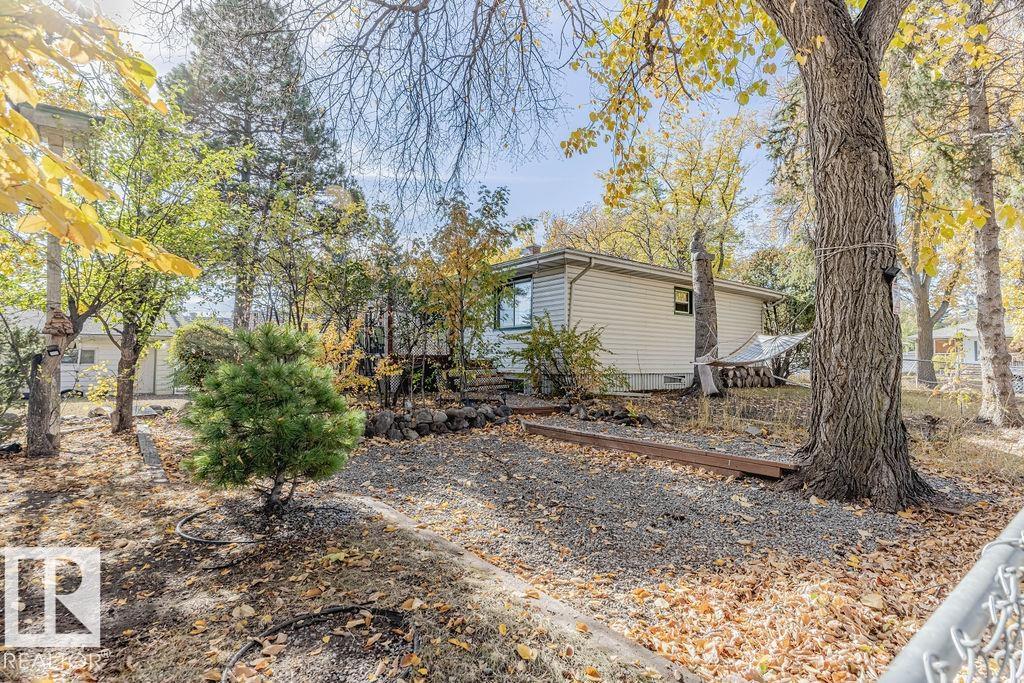 Photo 25 at 12339 89 Street NW, Delton, Edmonton
