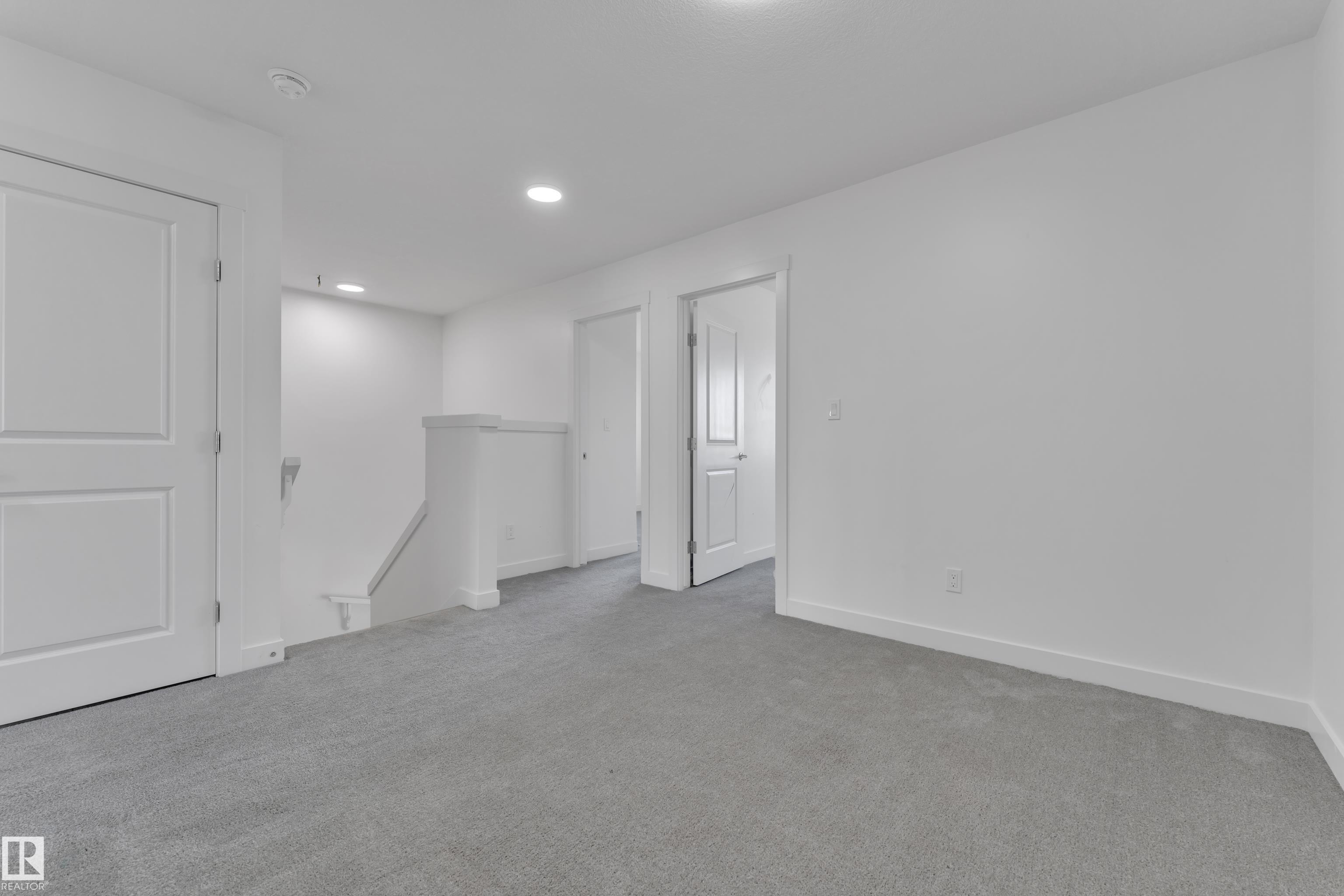 https://zimg.paragon.ice.com/ParagonImages/Property/PM/RAE/225399846/26/0/0/262166e3476e82395dfddbdaf834d353/1/8410a546aab81631492b66433613df35/225399846-ebac5288-5025-42fb-946e-801417e1b44c.JPG