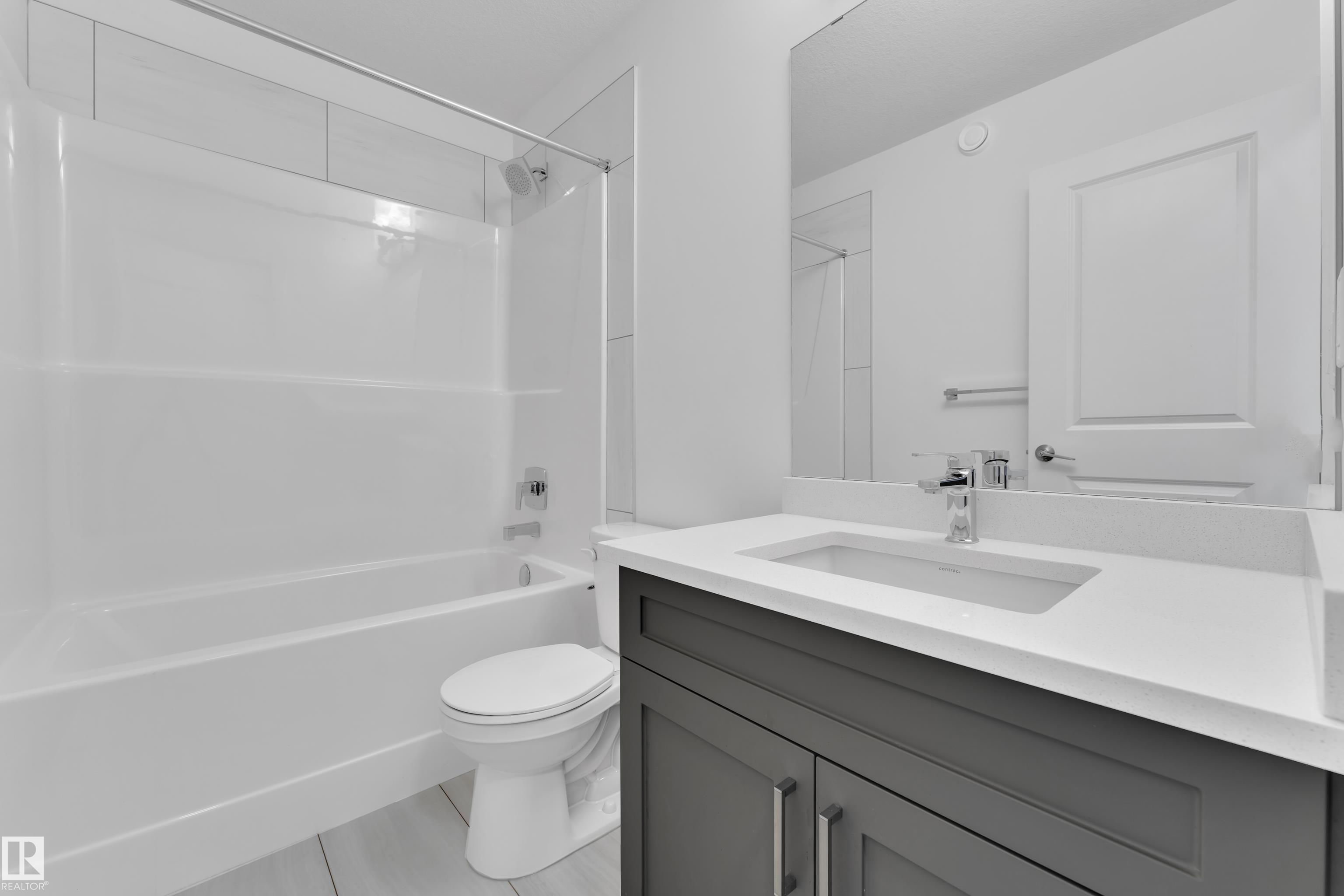 https://zimg.paragon.ice.com/ParagonImages/Property/PM/RAE/225399846/27/0/0/015e83d1cf07d8c0fa5812be23e45156/1/8410a546aab81631492b66433613df35/225399846-90deb1b7-9f7e-4fa4-9707-cf0cdc21a03f.JPG