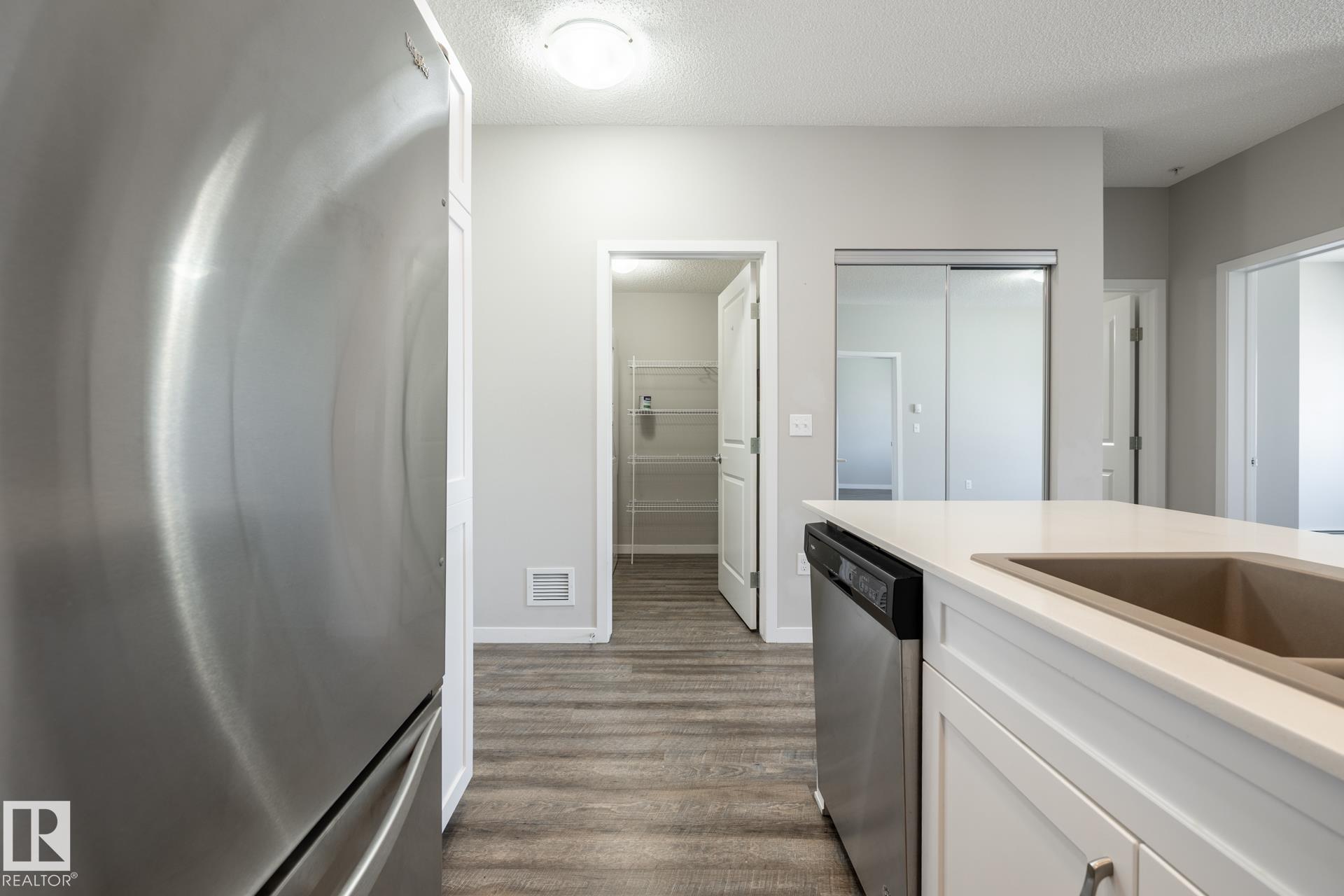 https://zimg.paragon.ice.com/ParagonImages/Property/PM/RAE/225399853/7/0/0/0c55bb861154b912510d0542f89947c4/1/373daeab0b5d1bfd4571cc71ca6a973d/225399853-fd515519-4d42-47dd-a341-c5e7ea2c4de1.JPG