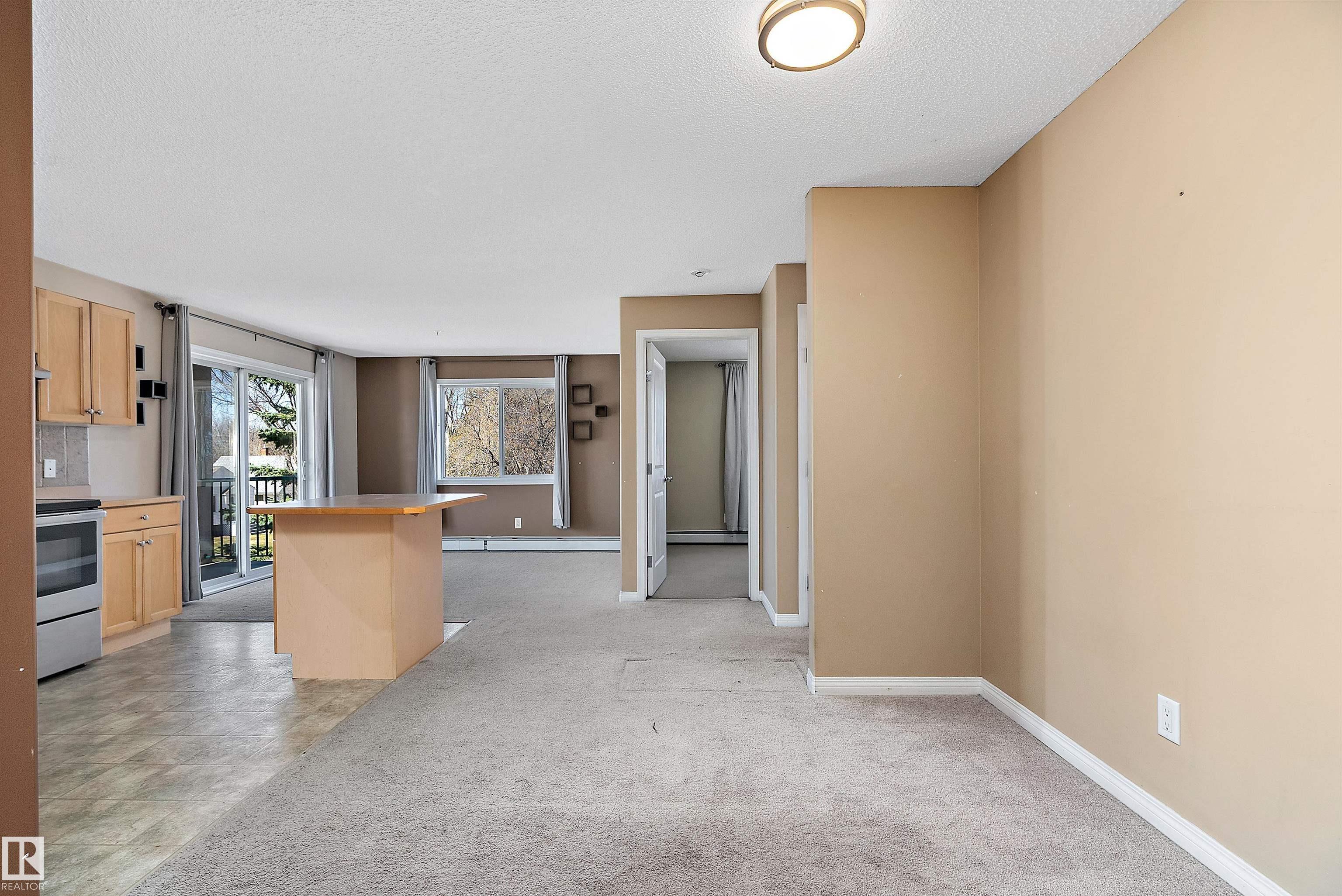 https://zimg.paragon.ice.com/ParagonImages/Property/PM/RAE/225399856/11/0/0/b881c4206ff62fe9d014db882564d466/1/10df361ea80a07db8e5f4e4711e1b10d/225399856-c60ae258-c5cf-4599-a5f5-d6c93165a3ab.JPG