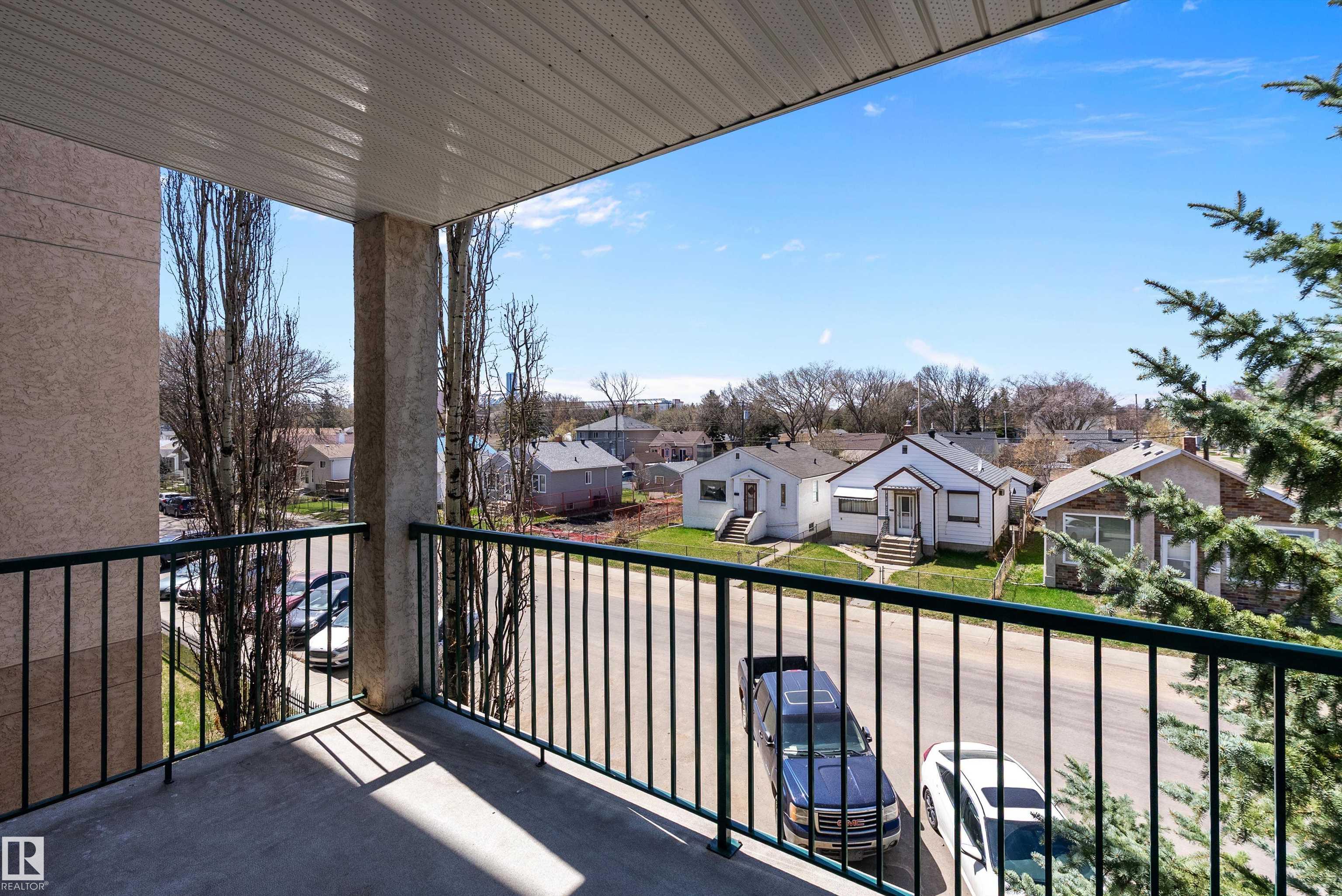 https://zimg.paragon.ice.com/ParagonImages/Property/PM/RAE/225399856/29/0/0/fb28b640f4780e4aff454a2d29b51c91/1/10df361ea80a07db8e5f4e4711e1b10d/225399856-3859c63e-483c-4563-933d-ad71efe396bb.JPG