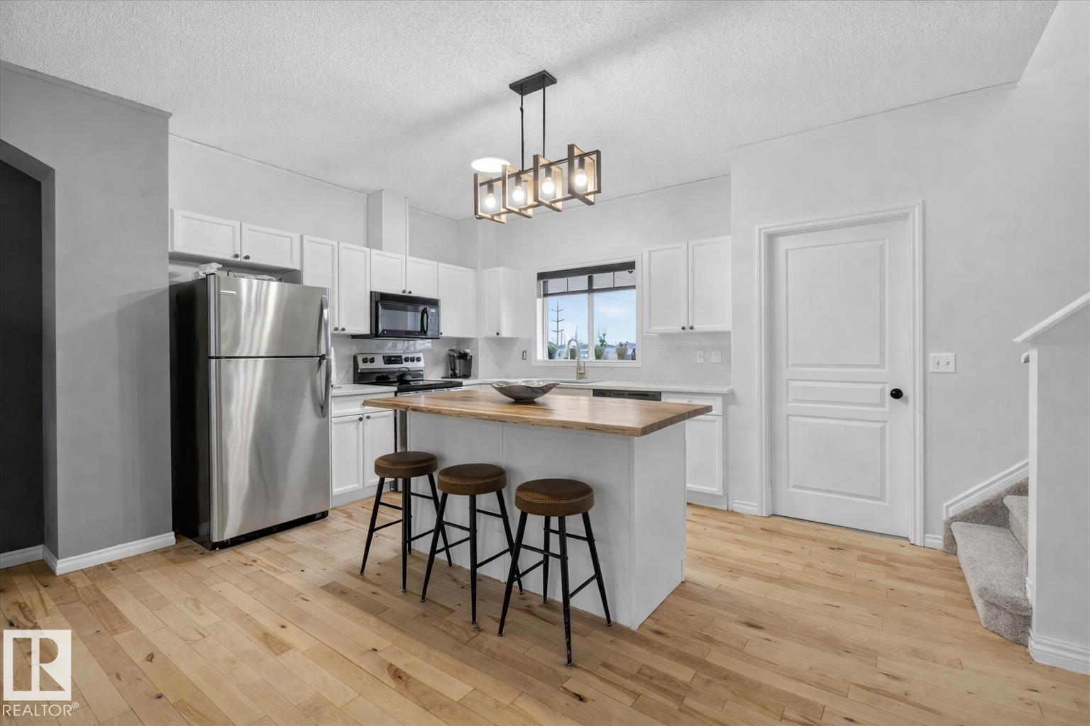 Photo 12 at 2 - 3010 33 Avenue NW, Silver Berry, Edmonton