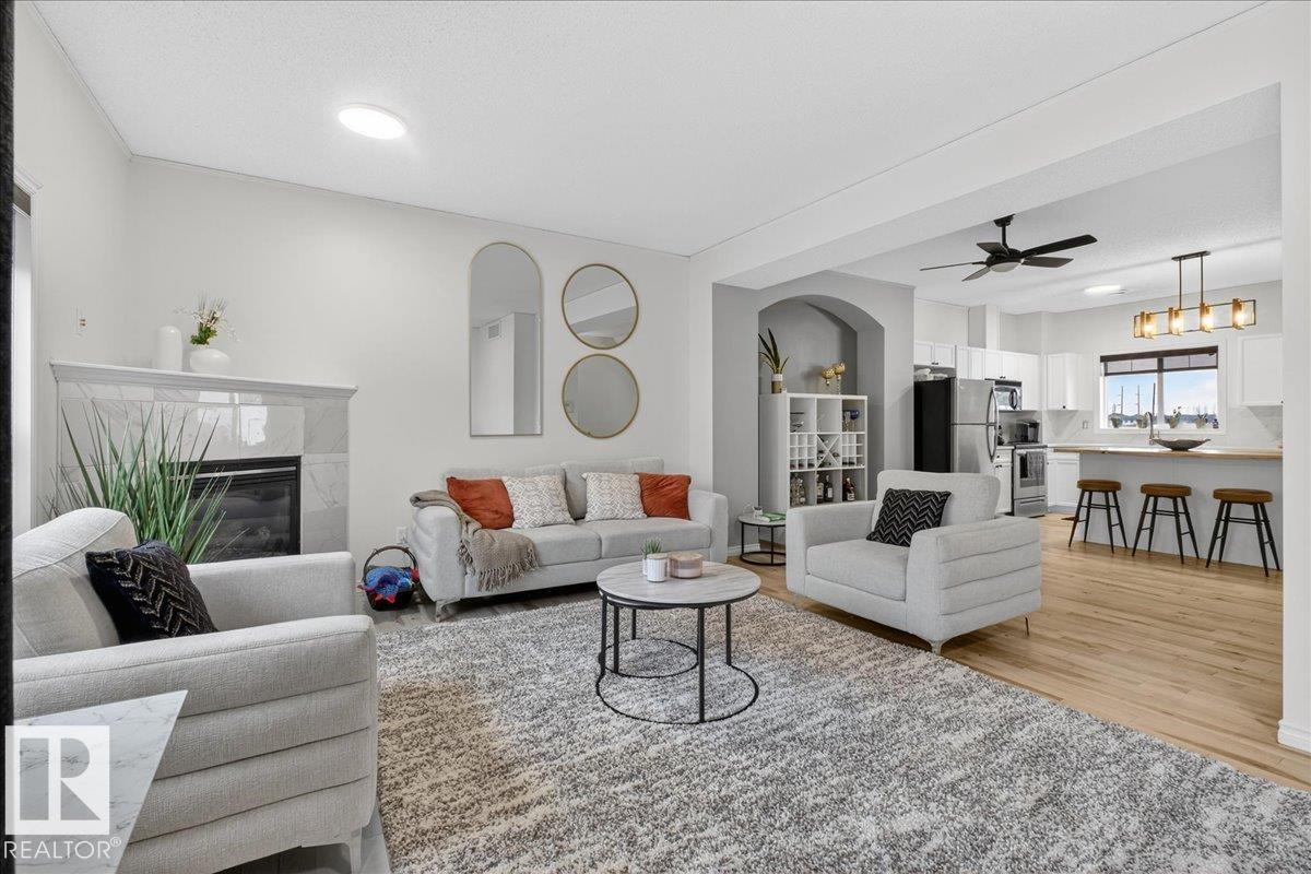 Photo 16 at 2 - 3010 33 Avenue NW, Silver Berry, Edmonton