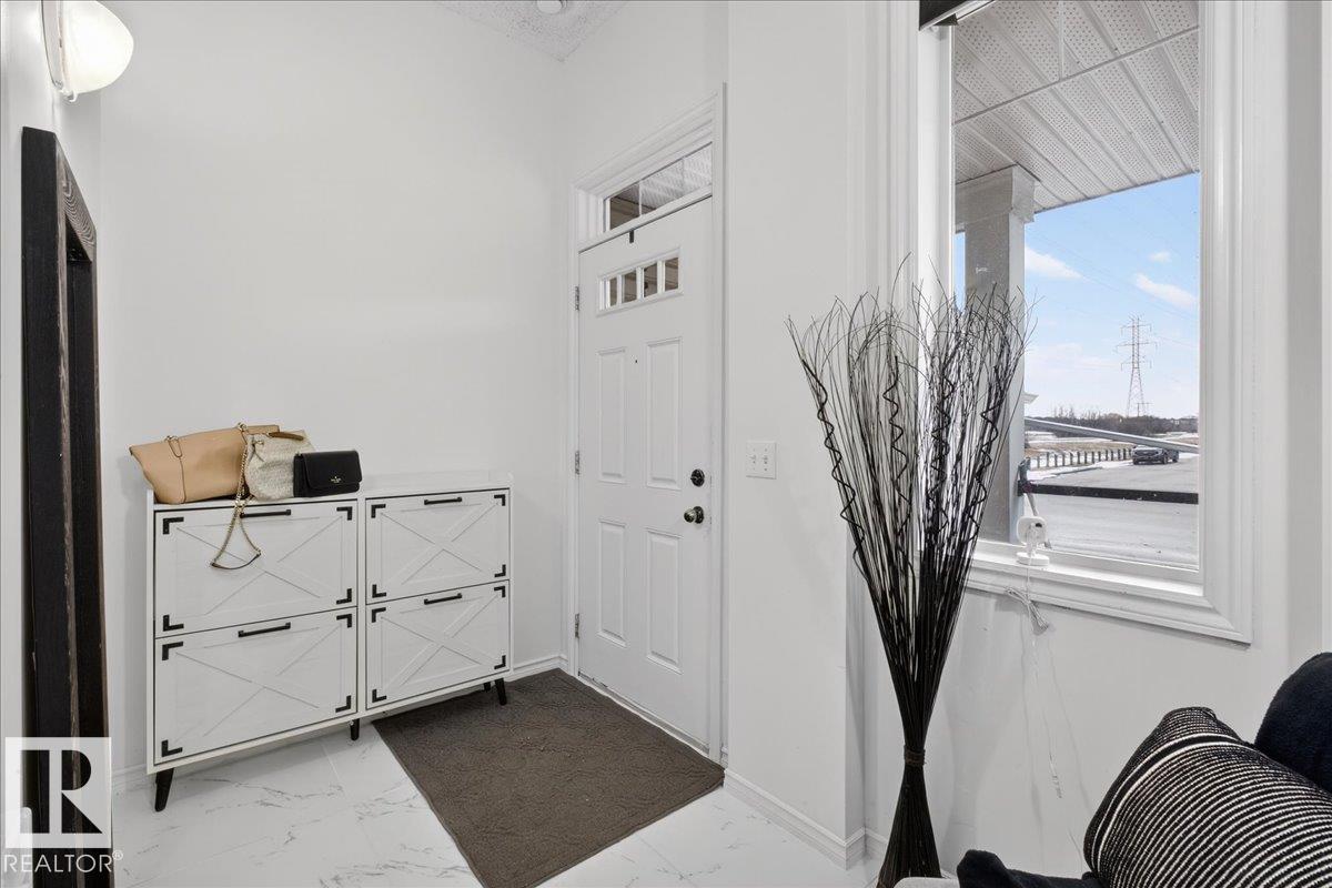 2 - 3010 33 Avenue NW, Silver Berry, Edmonton