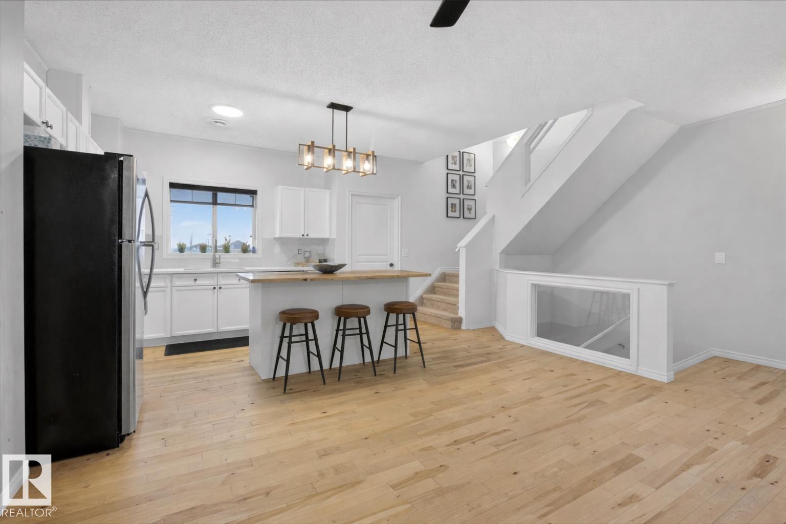 Photo 10 at 2 - 3010 33 Avenue NW, Silver Berry, Edmonton