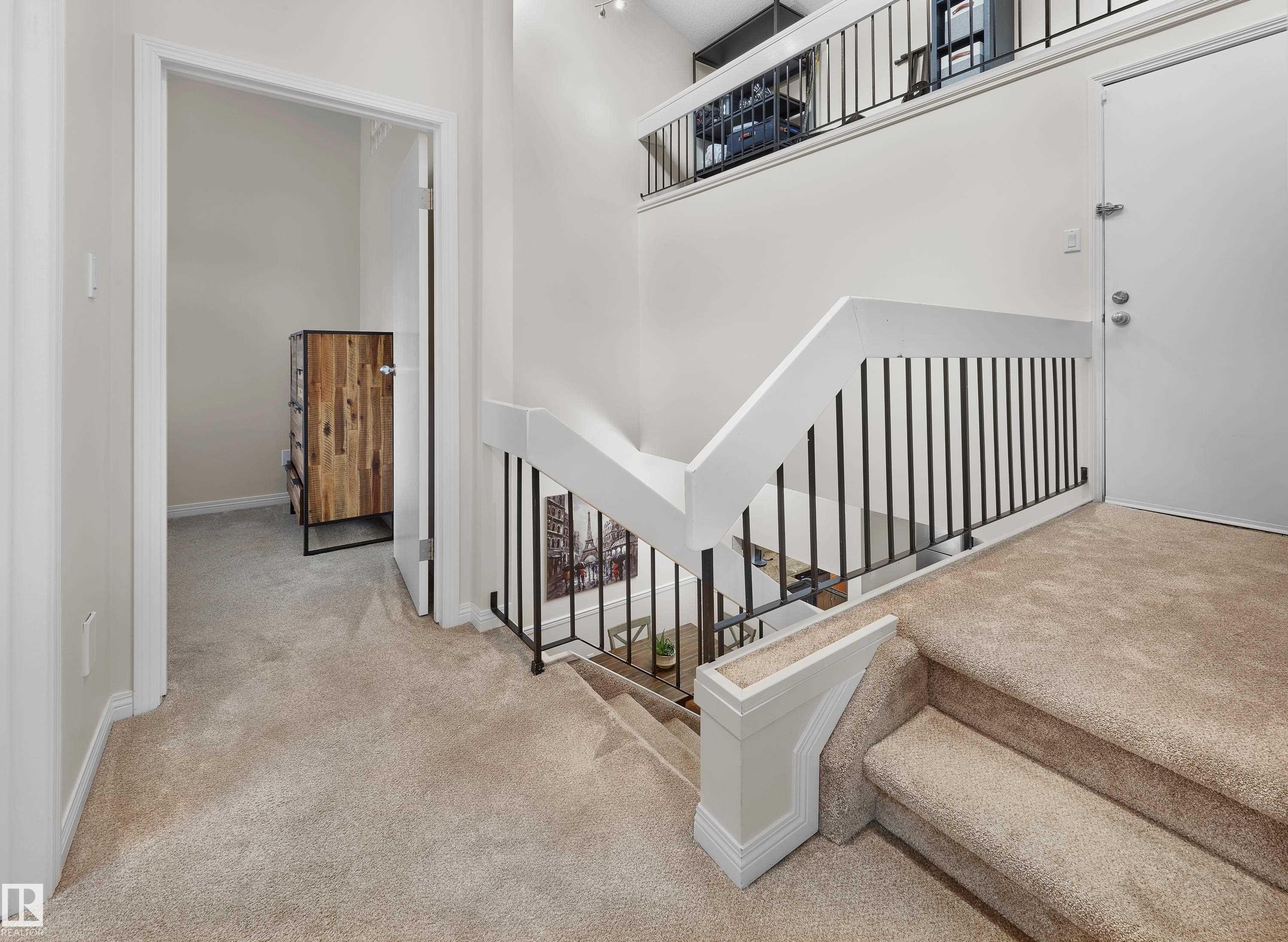 https://zimg.paragon.ice.com/ParagonImages/Property/PM/RAE/225399866/15/0/0/eb6fc11938ebd2721bfc12c2f6995949/1/237a2a4b4f6b7fa20efcb091cc852f0d/225399866-87801966-c36d-401b-93db-832a20932548.JPG