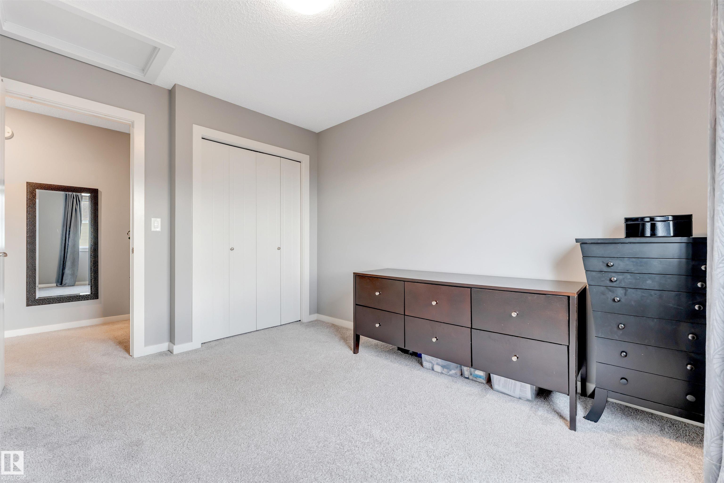 https://zimg.paragon.ice.com/ParagonImages/Property/PM/RAE/225399868/30/0/0/1e4291e5420b6b4e2899fb9300f66931/1/046b2a863179cdc7e607e3690e923a53/225399868-363aca46-fd39-4bf3-a4e4-d9a682bd01aa.JPG