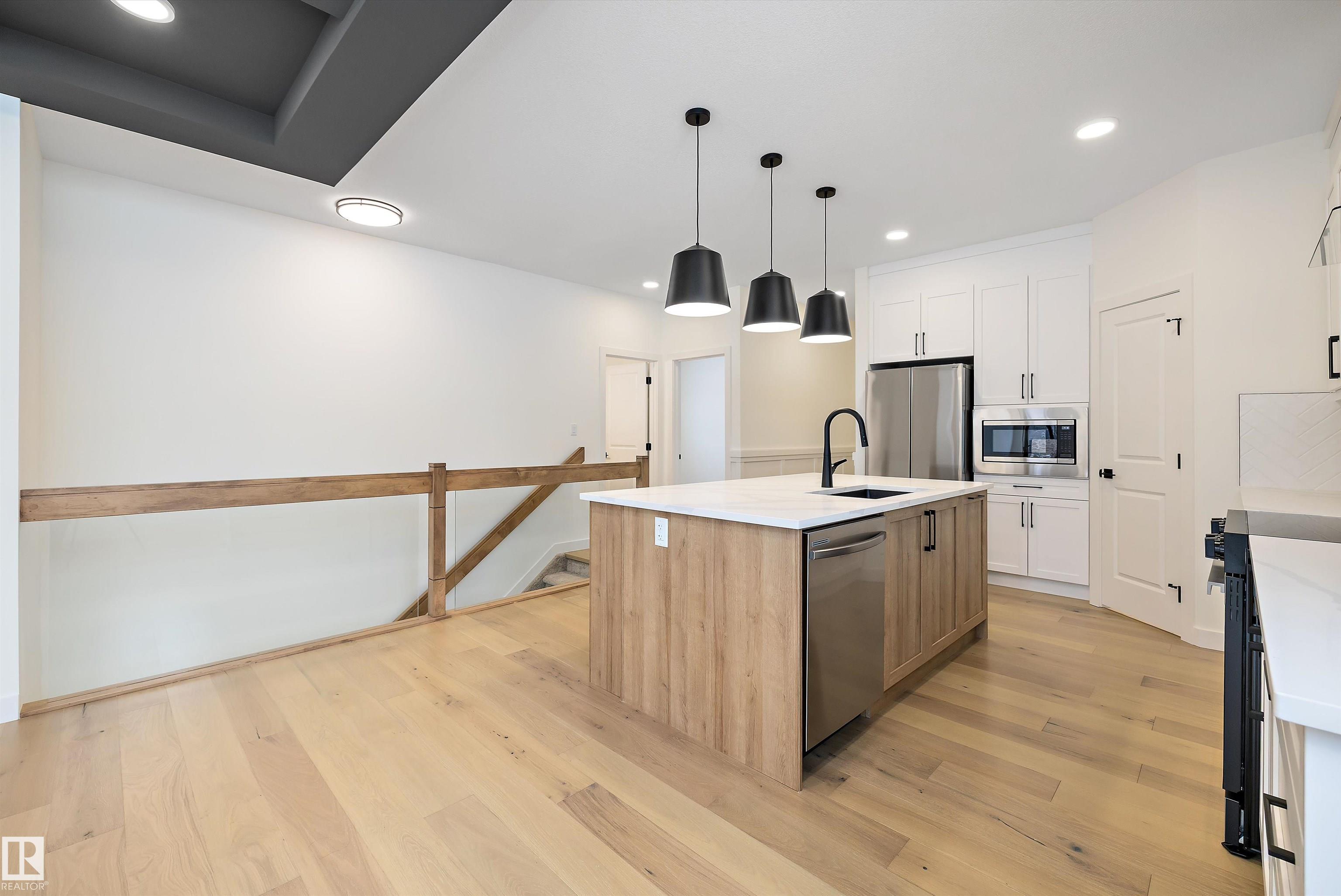 https://zimg.paragon.ice.com/ParagonImages/Property/PM/RAE/225399877/10/0/0/0cb3ea6ea42e771fc6040a3816e7867c/1/0dd23934d3d92684d49270c1c06a895f/225399877-2ae92991-3356-4194-a948-c76c84ad199e.JPG