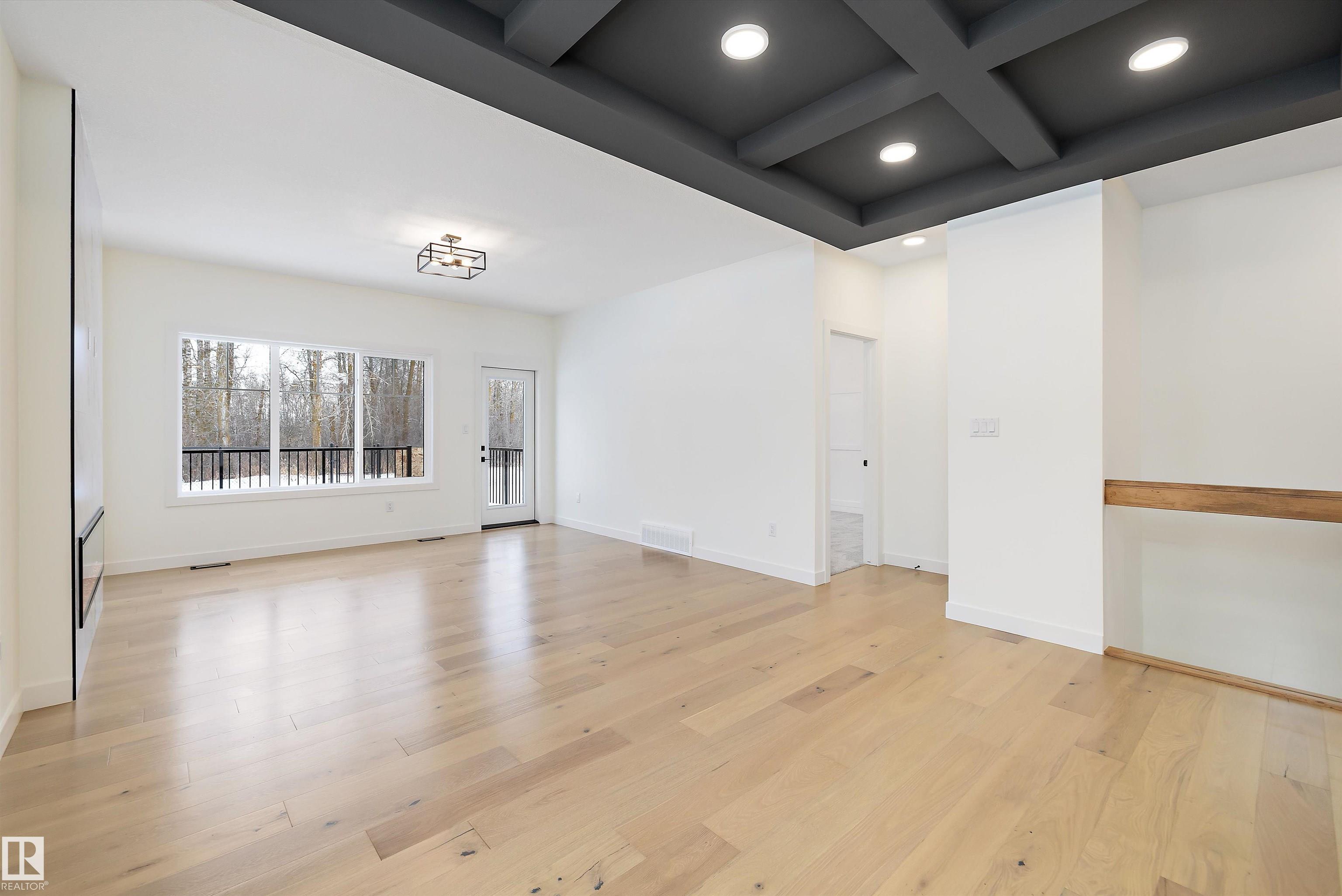 https://zimg.paragon.ice.com/ParagonImages/Property/PM/RAE/225399877/18/0/0/d866e7b42062df87dde144f8e97d5818/1/0dd23934d3d92684d49270c1c06a895f/225399877-9dc41566-b93d-4af0-8946-a83dfbb6d5ba.JPG