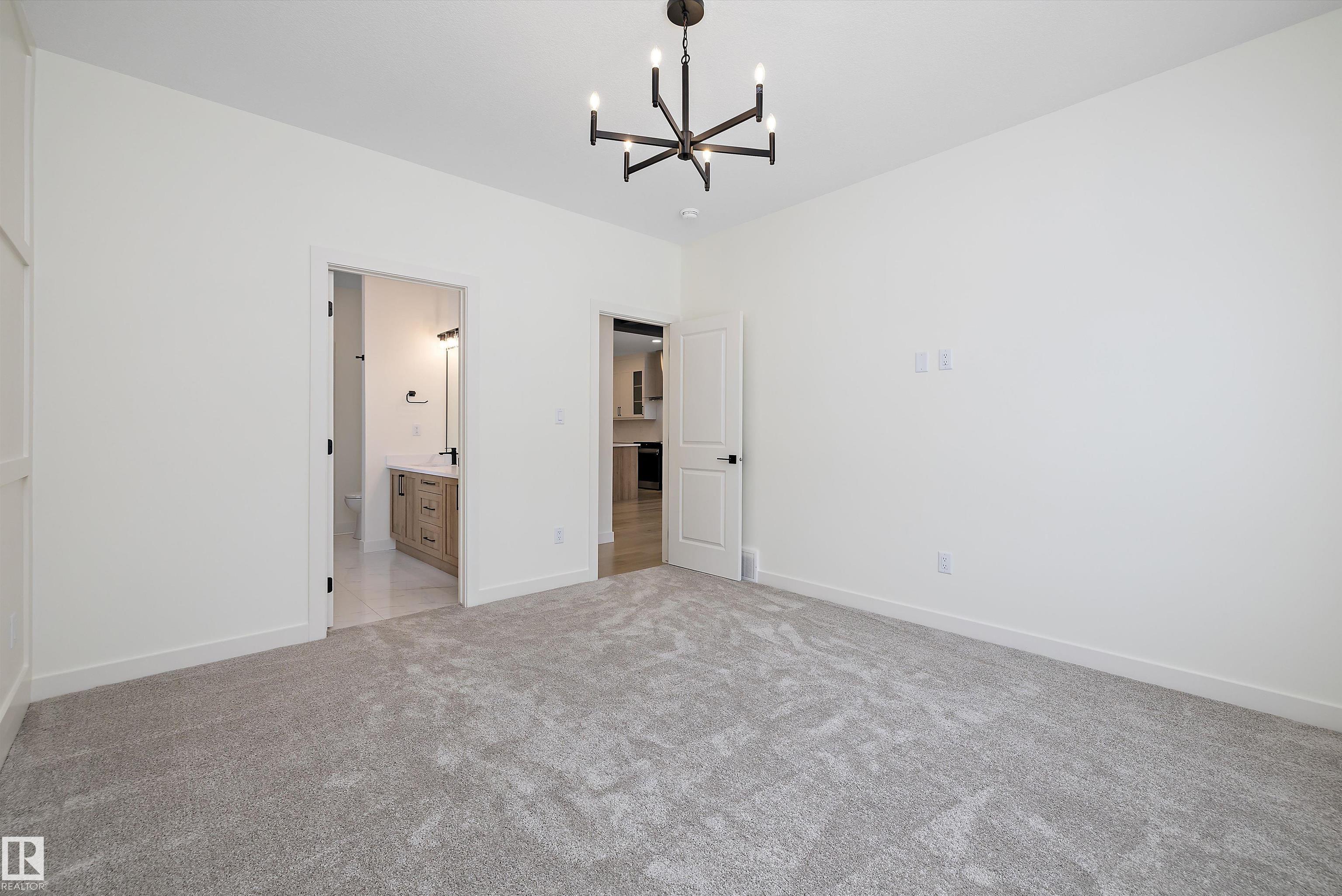 https://zimg.paragon.ice.com/ParagonImages/Property/PM/RAE/225399877/25/0/0/572053d7813c29c342a19a97a57eca5f/1/0dd23934d3d92684d49270c1c06a895f/225399877-d0dc2619-0678-4e25-85d1-af15d22a78ec.JPG