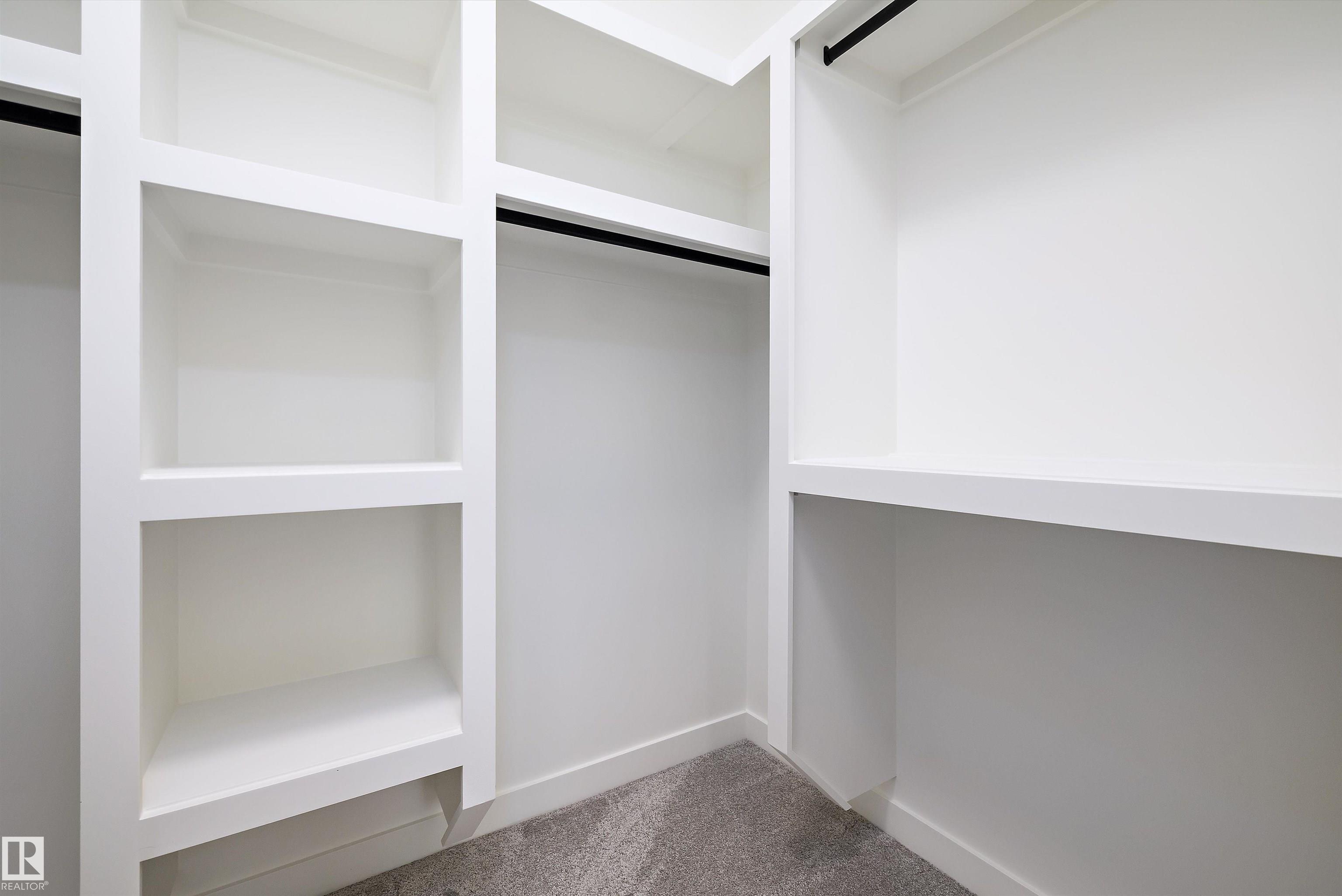 https://zimg.paragon.ice.com/ParagonImages/Property/PM/RAE/225399877/30/0/0/6ec800458755faeb765e52bc98f1cd87/1/0dd23934d3d92684d49270c1c06a895f/225399877-c41c696e-619a-4d0d-8fa7-8f14587179f1.JPG