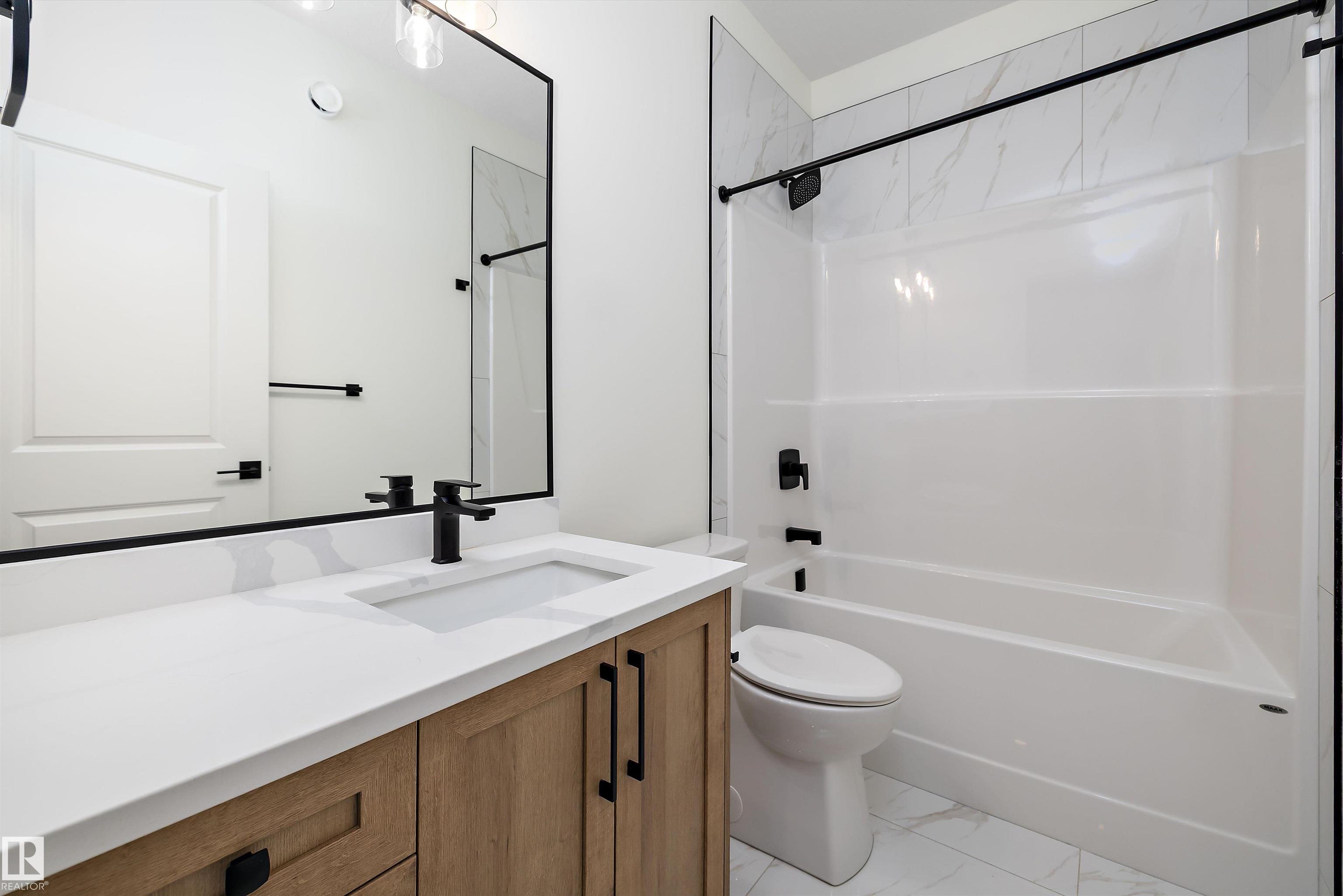 https://zimg.paragon.ice.com/ParagonImages/Property/PM/RAE/225399877/32/0/0/111931e46531cc8be66d65b73deb0538/1/0dd23934d3d92684d49270c1c06a895f/225399877-19983fc0-aad1-468d-a84e-6c377202390c.JPG