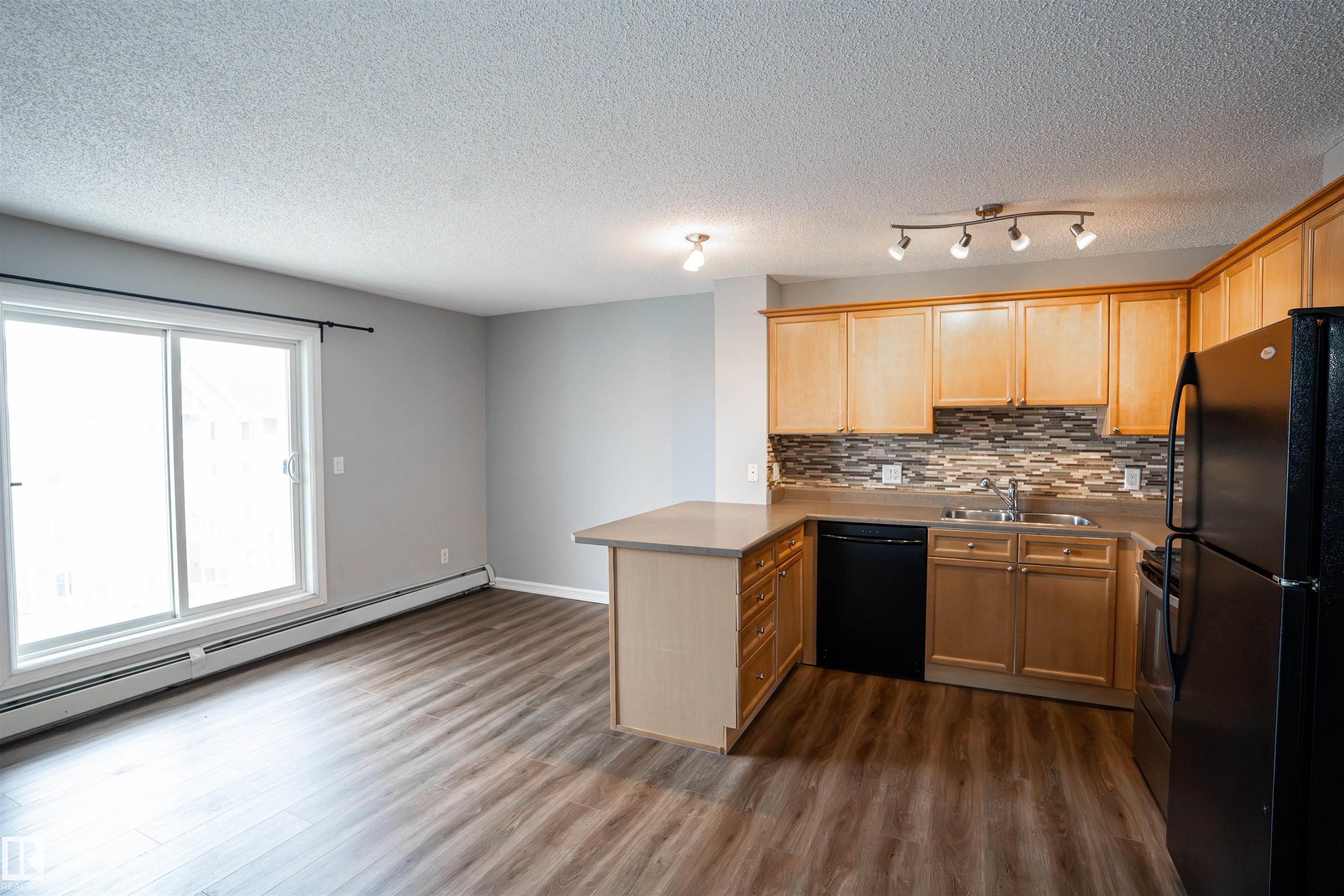 4407 23 Street NW, Larkspur, Edmonton