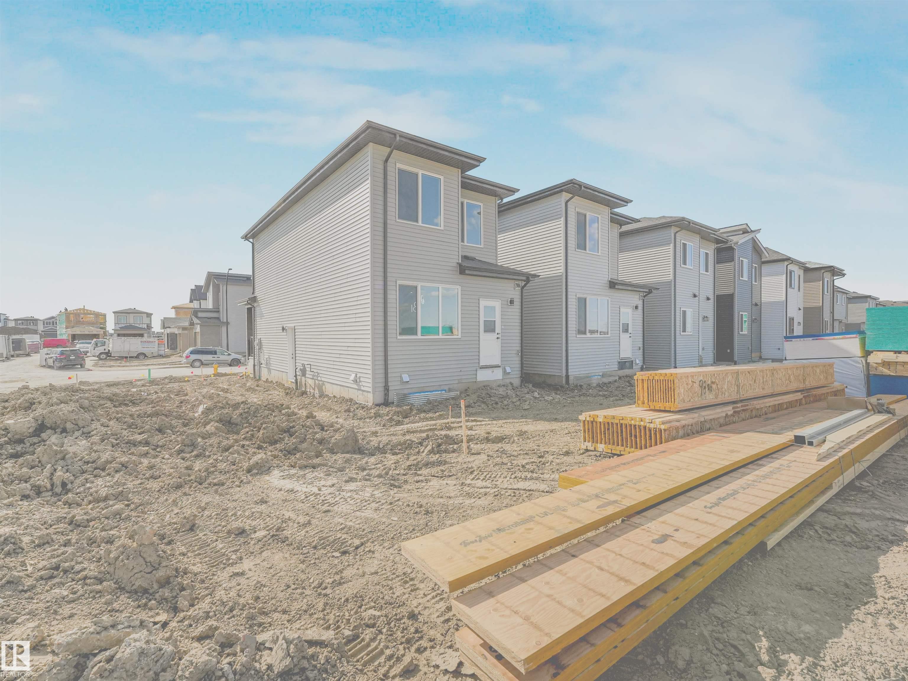 Photo 7 at 731 30 Street SW, Alces, Edmonton