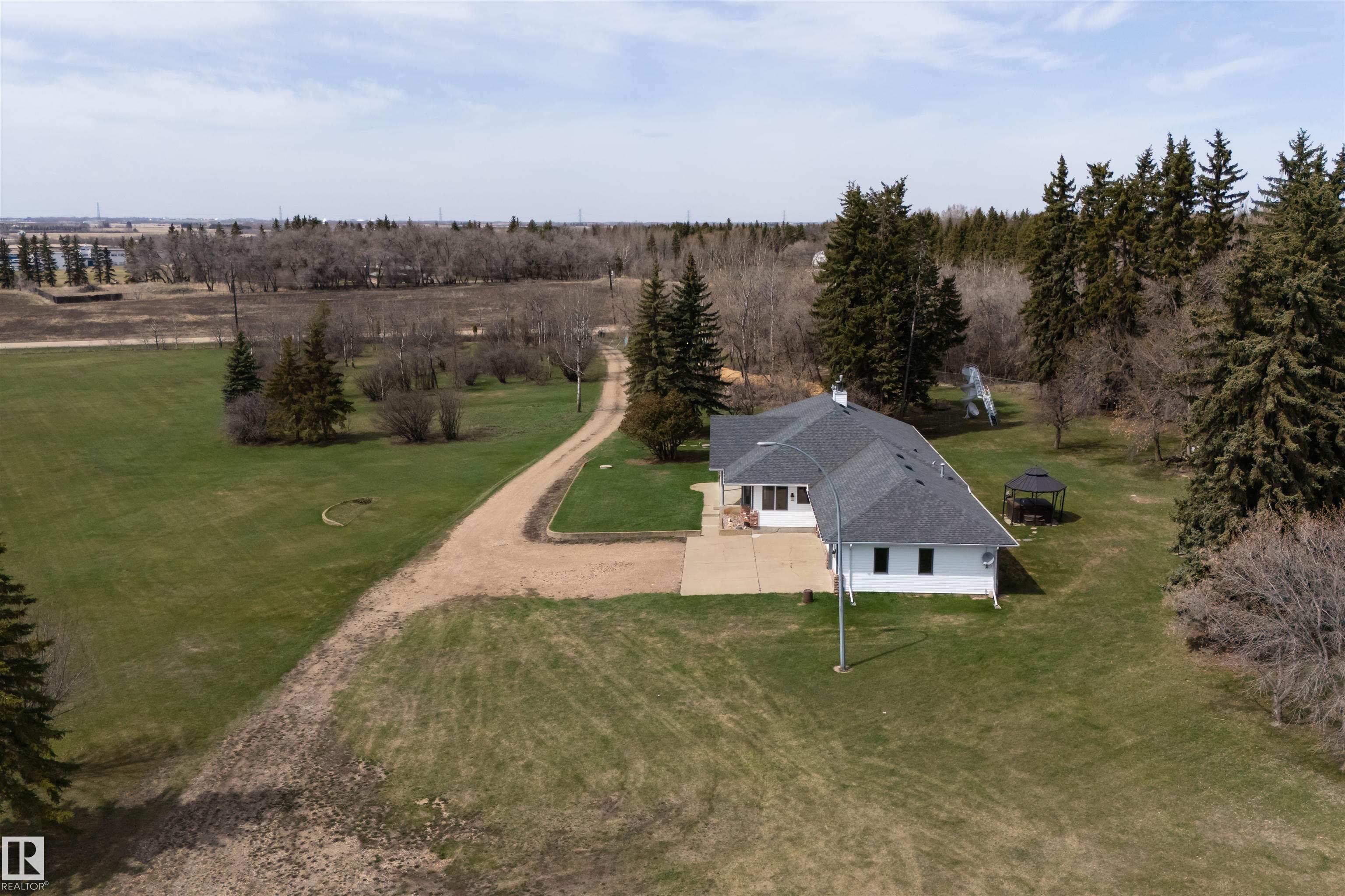 https://zimg.paragon.ice.com/ParagonImages/Property/PM/RAE/225399888/1/0/0/0dc7b95b06489fe8ffba5eac45aec789/1/bde3e18108ae62db37bf161c3558717b/225399888-e181e1cf-b690-4152-a899-1820220eff69.JPG