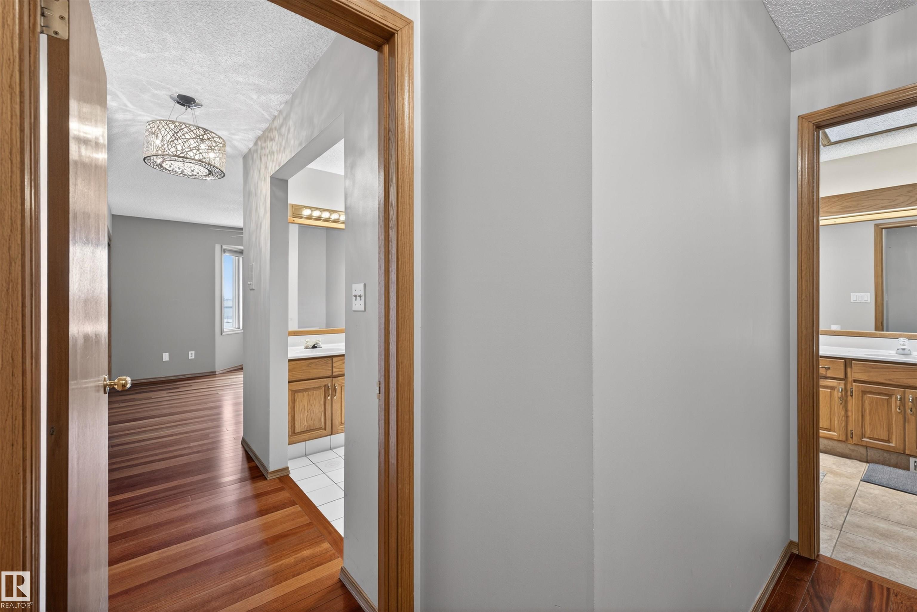 https://zimg.paragon.ice.com/ParagonImages/Property/PM/RAE/225399888/28/0/0/0ca741600dd99d778dcd95ab4082ae15/1/bde3e18108ae62db37bf161c3558717b/225399888-c9d16f48-045c-413a-9c80-03851ed1ea8b.JPG
