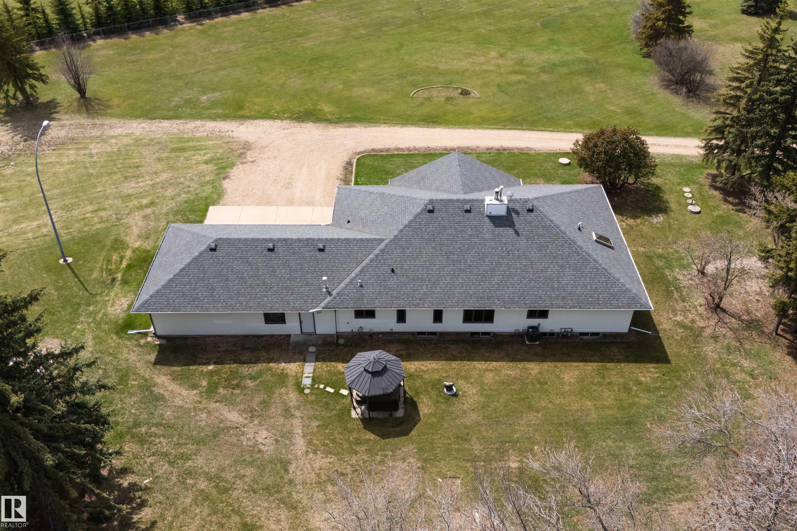 https://zimg.paragon.ice.com/ParagonImages/Property/PM/RAE/225399888/62/0/0/48882a1c402db1f7ee07061cb4c66d31/1/bde3e18108ae62db37bf161c3558717b/225399888-00f70dd2-40ac-457f-ba8c-e80fc87dc8e8.JPG
