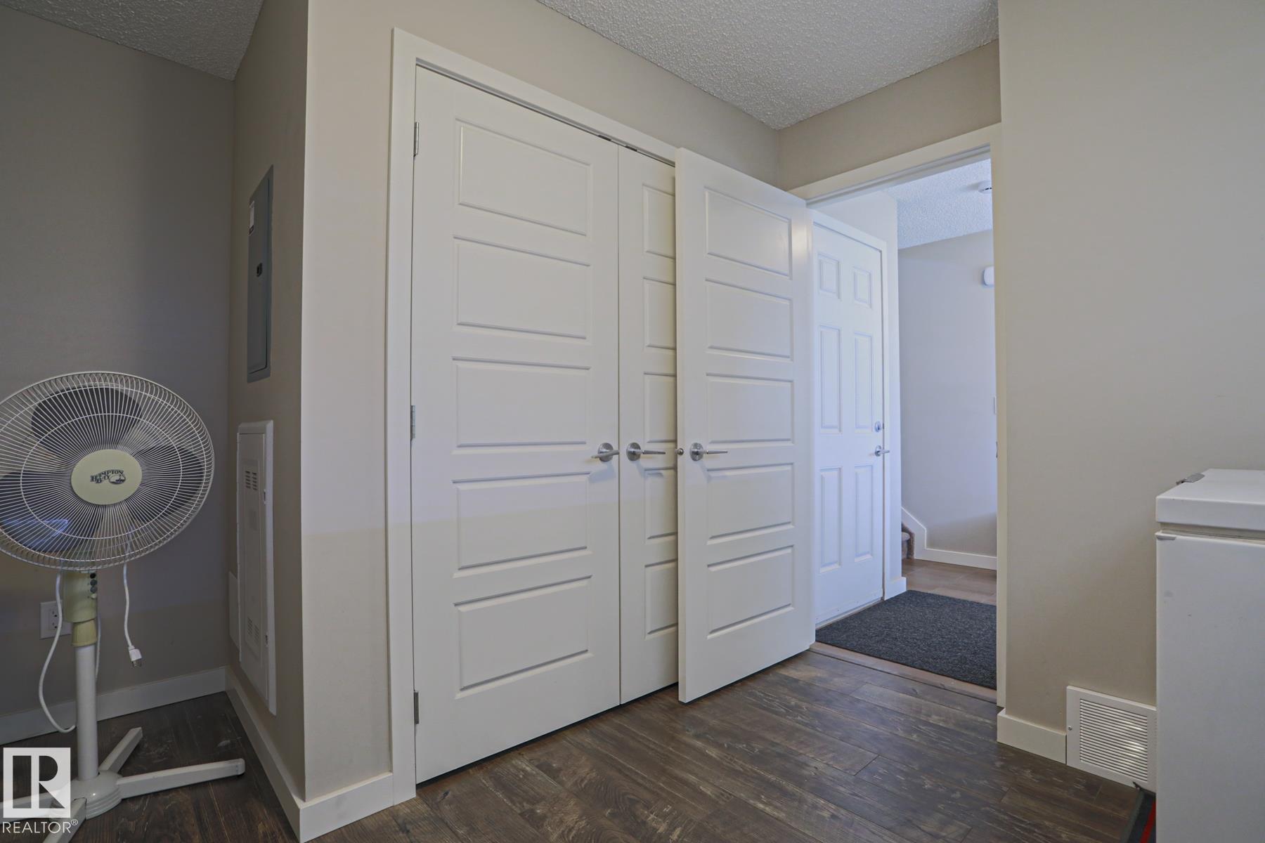 1622 33a Street NW, Laurel, Edmonton